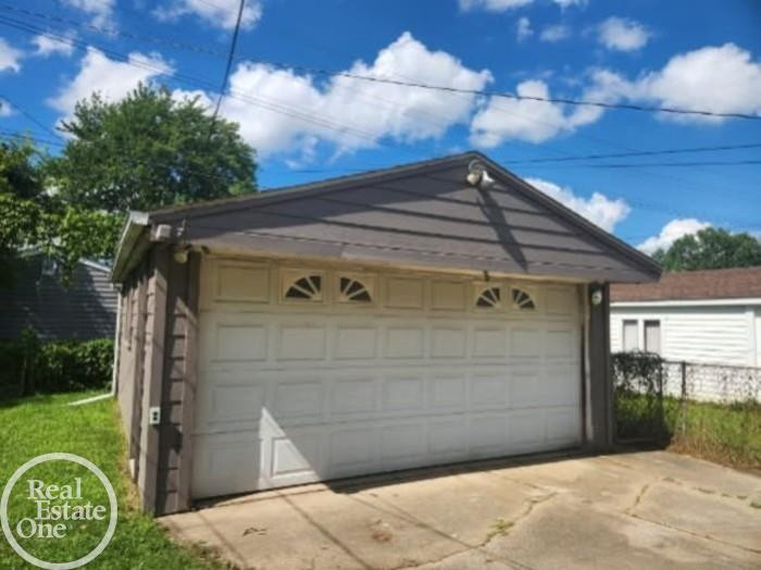 20473 Vermander Avenue, Clinton Twp, MI 48035 — Photo 14