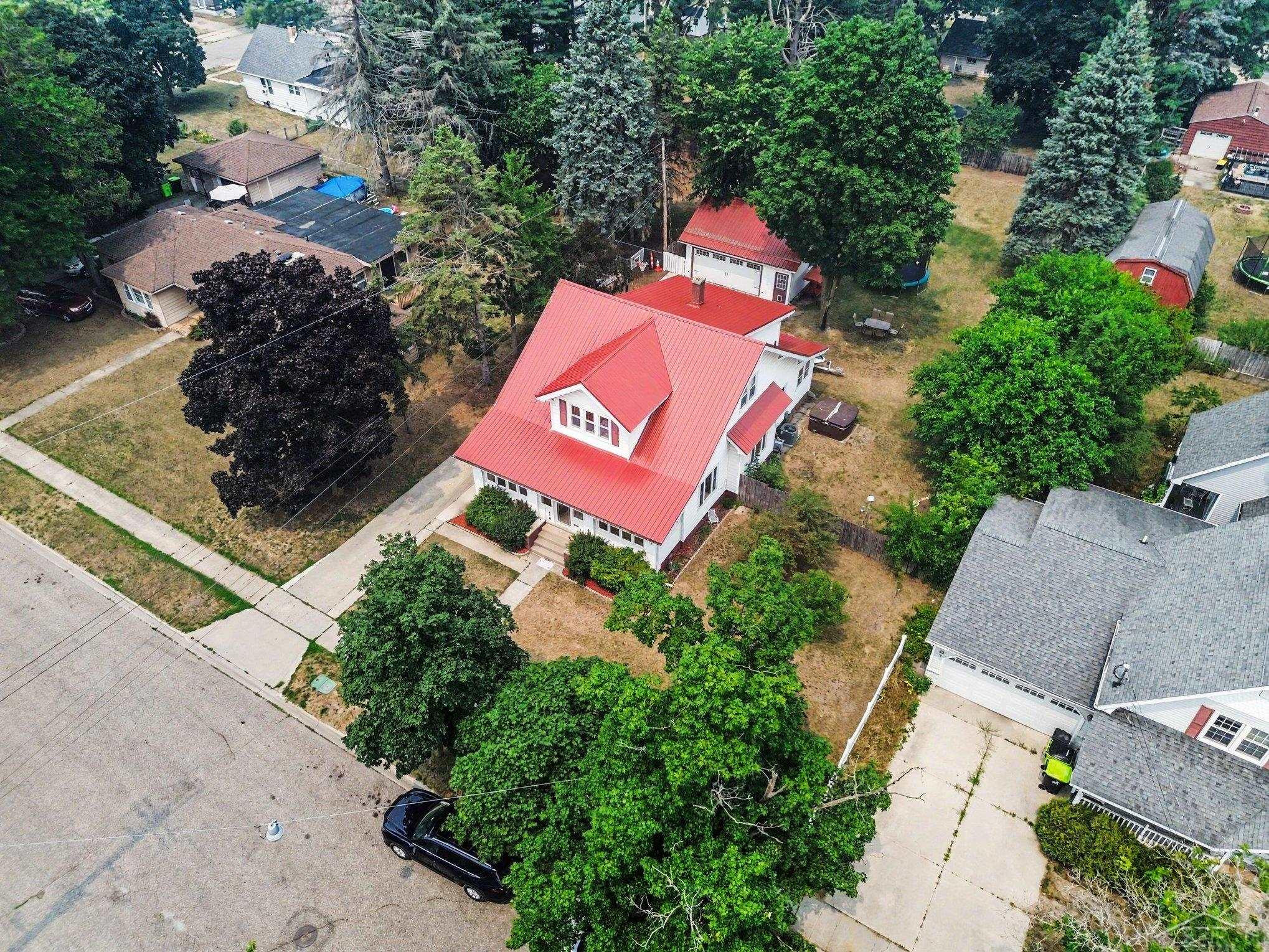 116 W Wheaton Avenue, Clare, MI 48618 — Photo 3