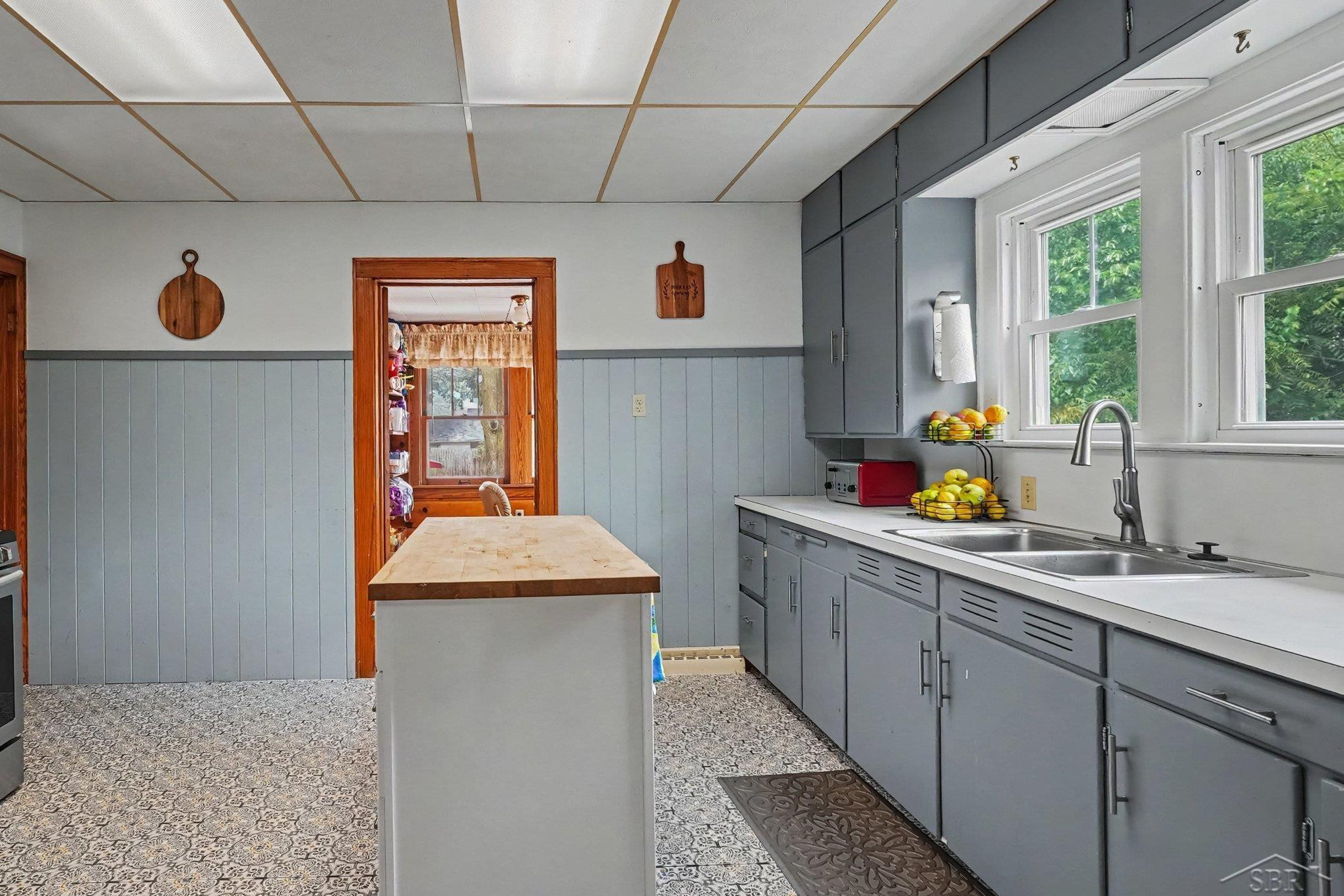 116 W Wheaton Avenue, Clare, MI 48618 — Photo 9