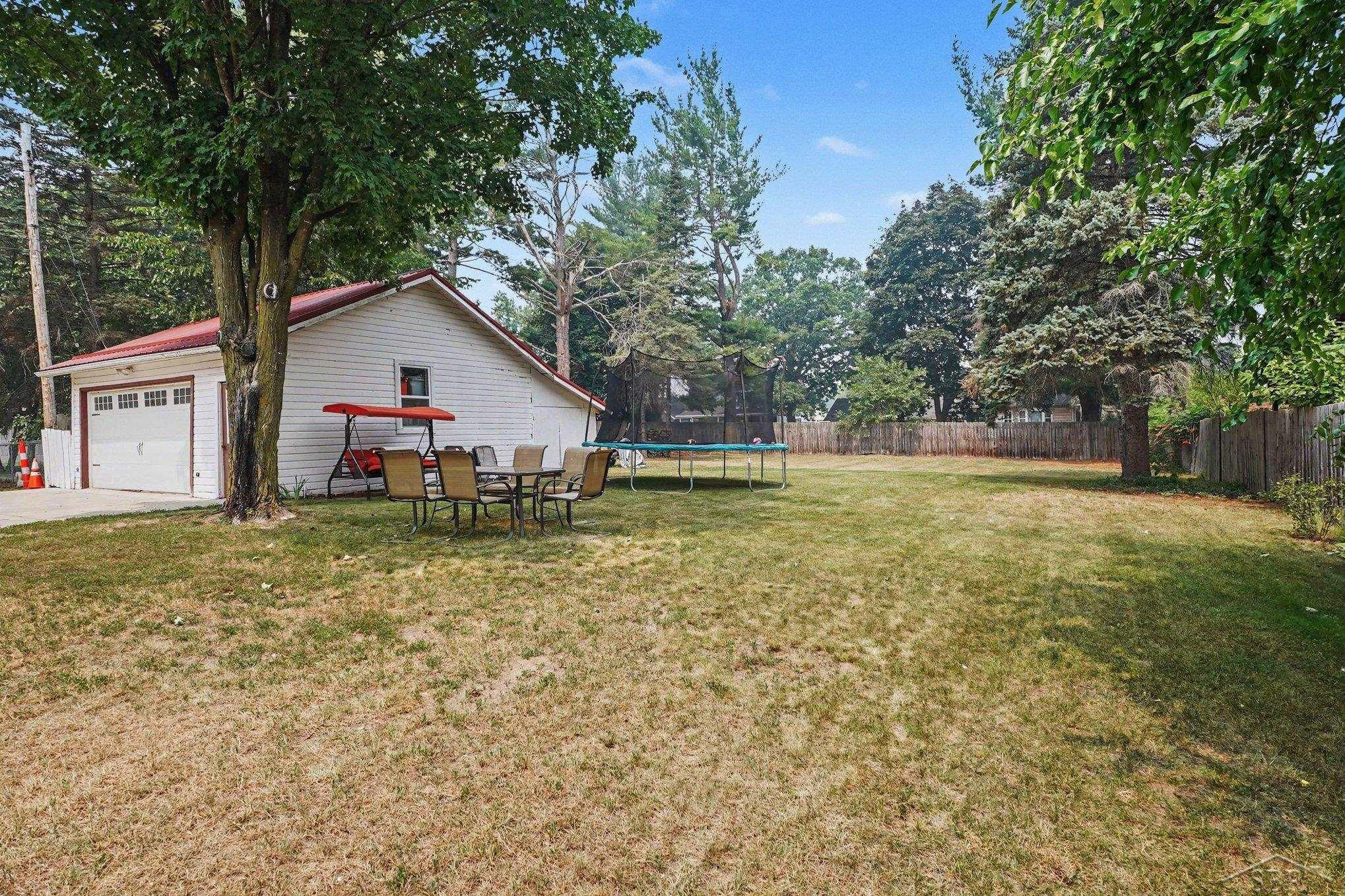 116 W Wheaton Avenue, Clare, MI 48618 — Photo 25