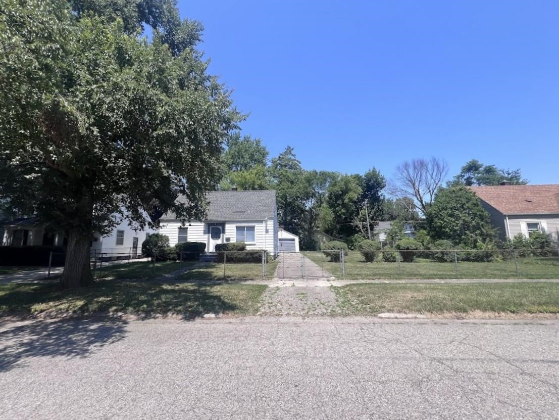 714 Crawford Street, Flint, MI 48507 — Photo 2