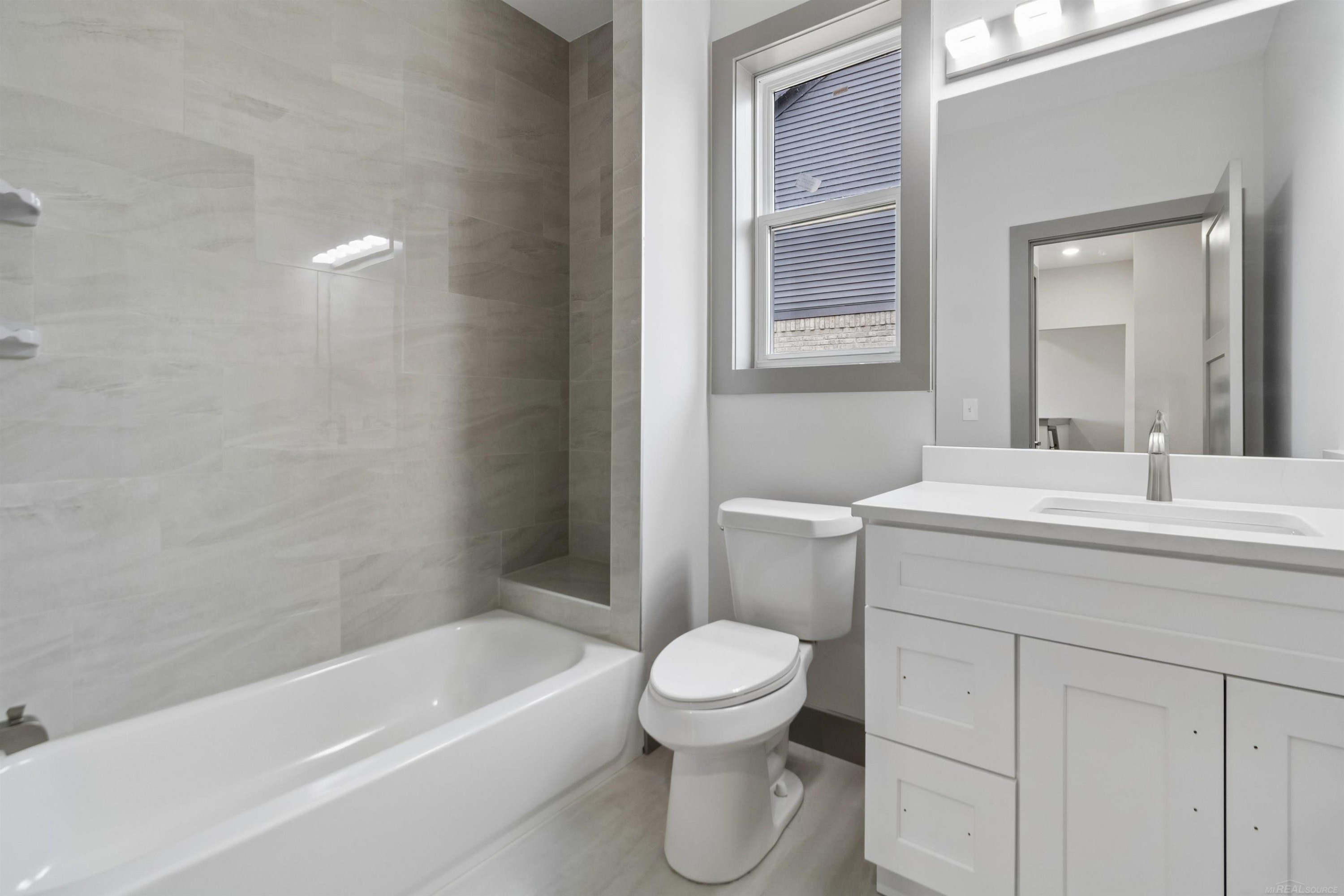 45514 Gable Drive, Macomb, MI 48044 — Photo 6