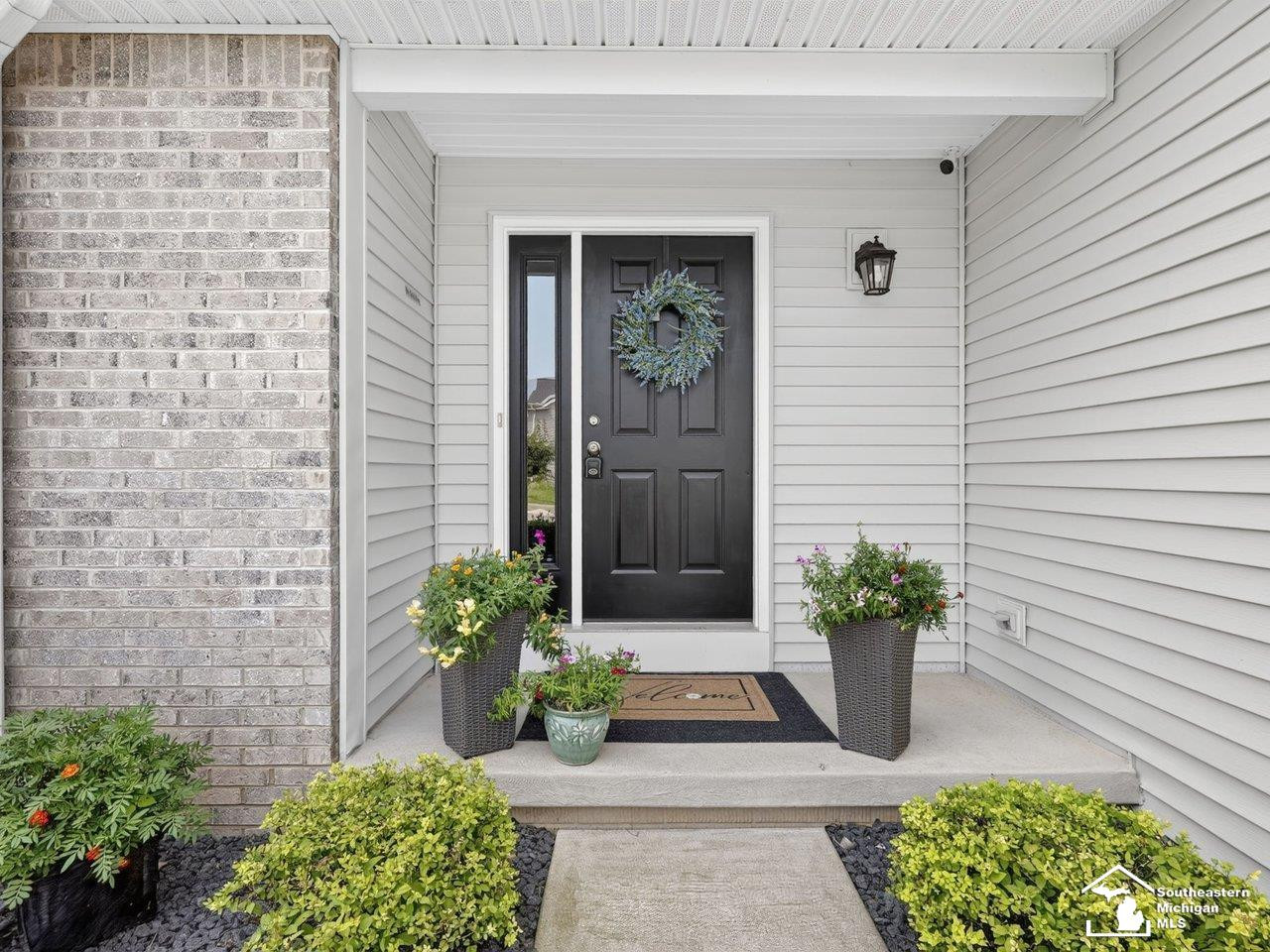 472 Buck Lane, Temperance, MI 48182 — Photo 6