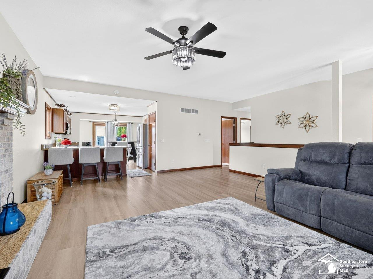 472 Buck Lane, Temperance, MI 48182 — Photo 11