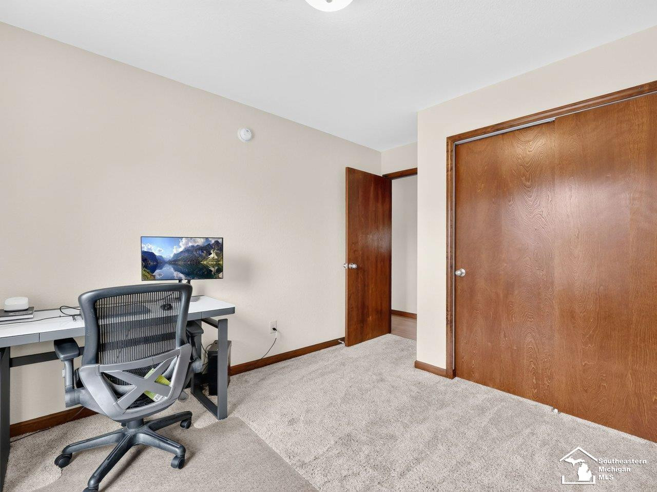 472 Buck Lane, Temperance, MI 48182 — Photo 16