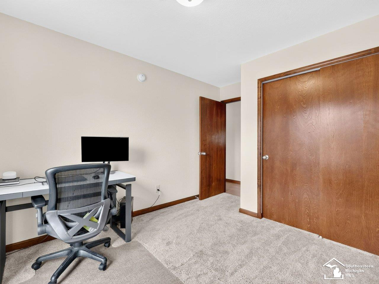 472 Buck Lane, Temperance, MI 48182 — Photo 17