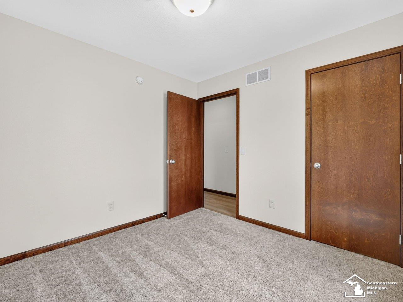 472 Buck Lane, Temperance, MI 48182 — Photo 22