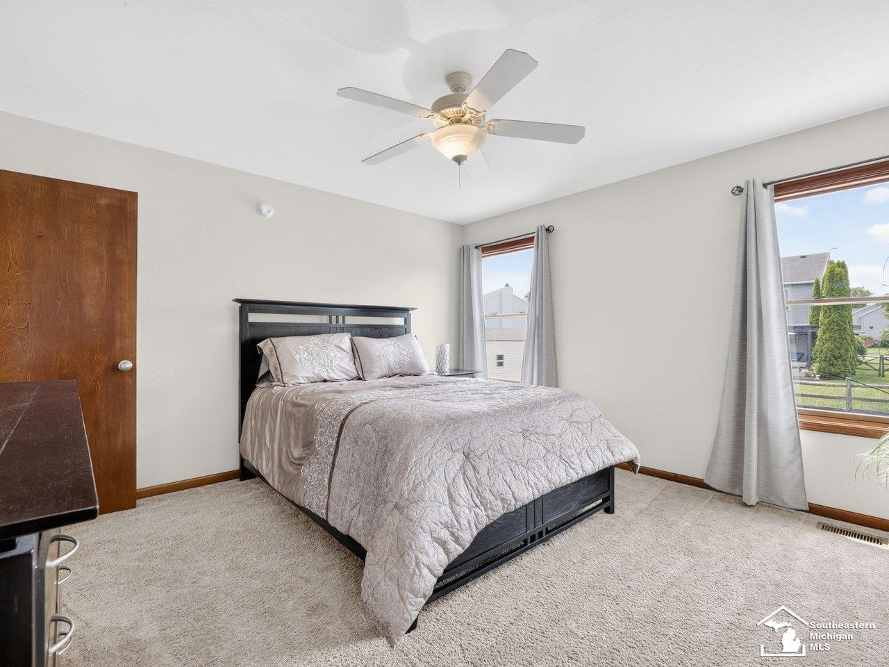 472 Buck Lane, Temperance, MI 48182 — Photo 24
