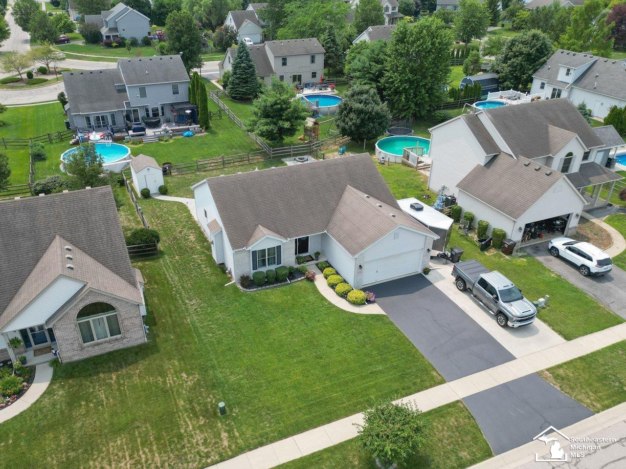472 Buck Lane, Temperance, MI 48182 — Photo 54