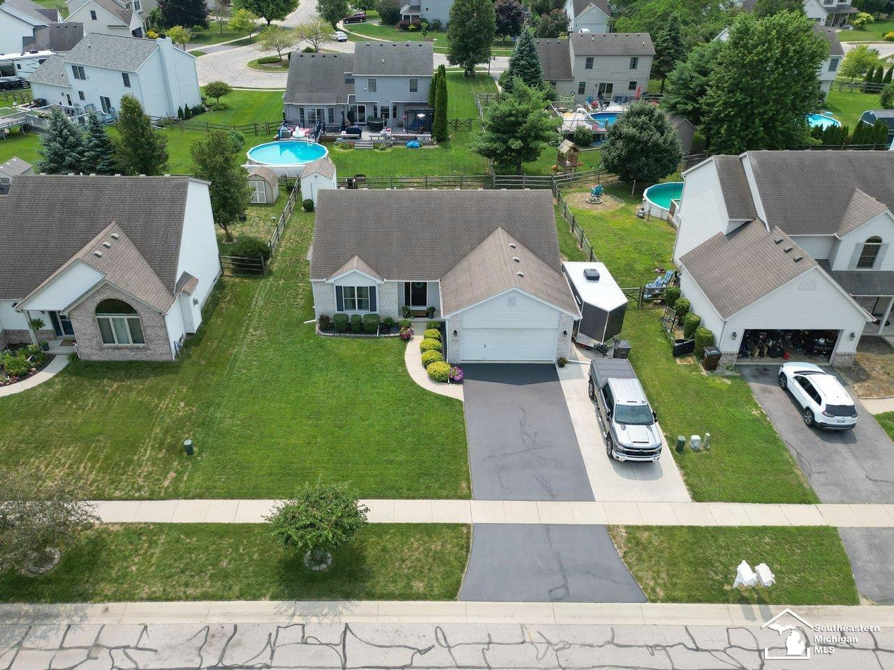 472 Buck Lane, Temperance, MI 48182 — Photo 55