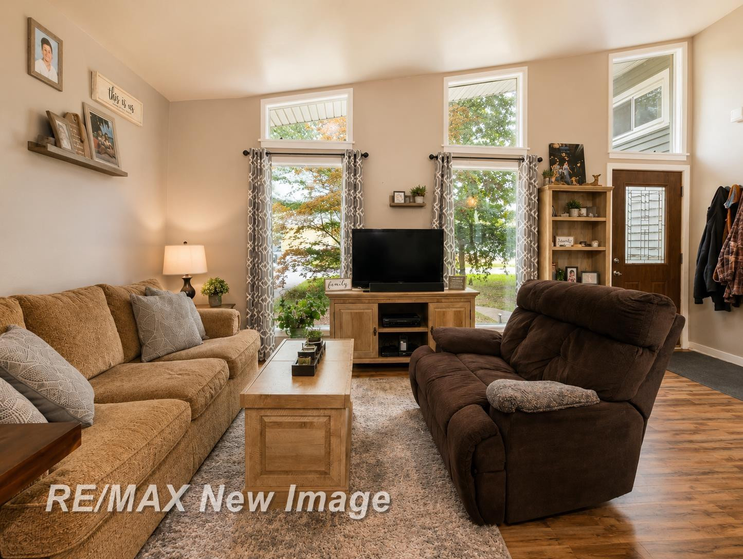5121 Queen Drive, Bridgeport, MI 48722 — Photo 5