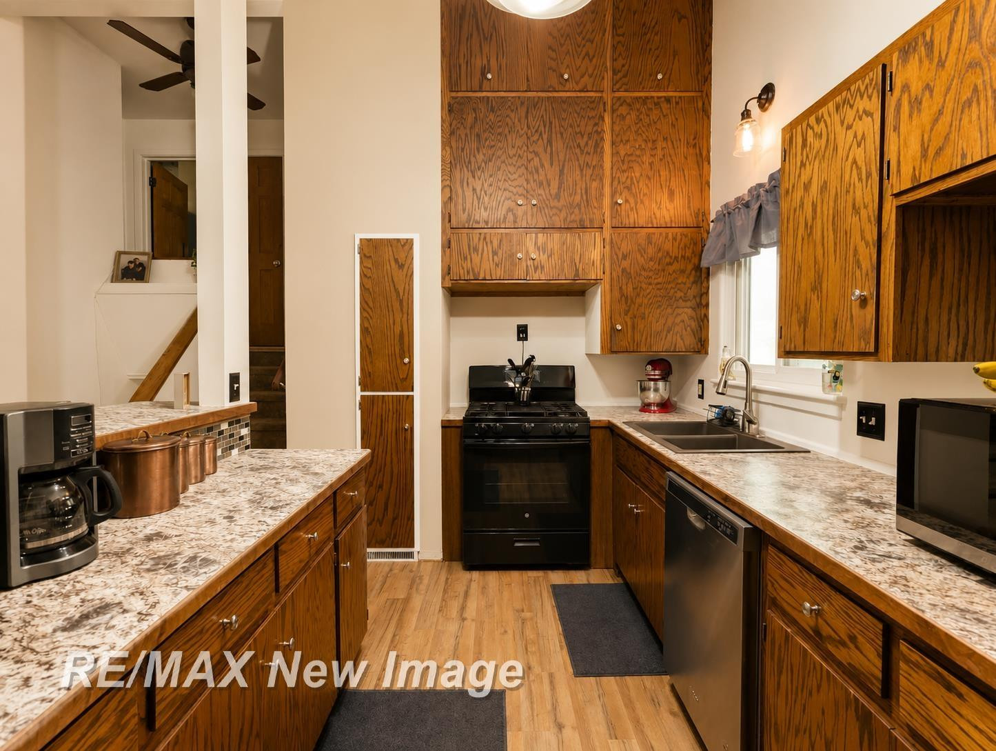 5121 Queen Drive, Bridgeport, MI 48722 — Photo 9