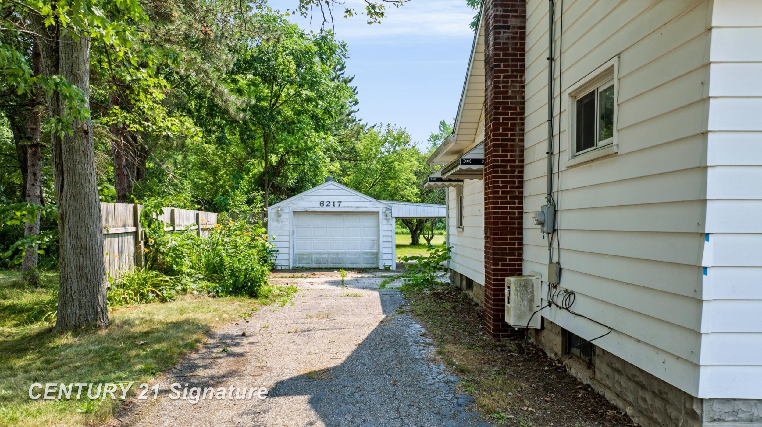 6217 Coldwater Road, Flushing, MI 48433 — Photo 5