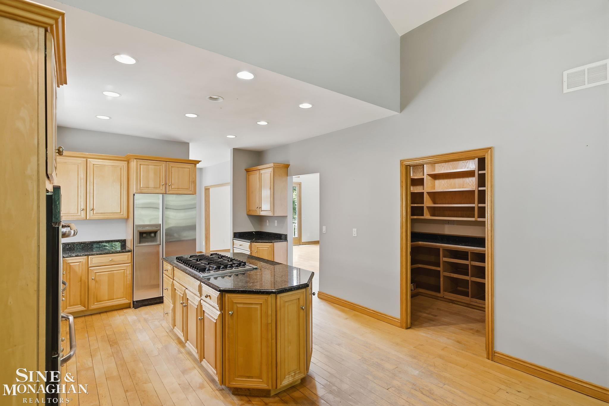 5950 Rosewood Parkway, White Lake, MI 48383 — Photo 8