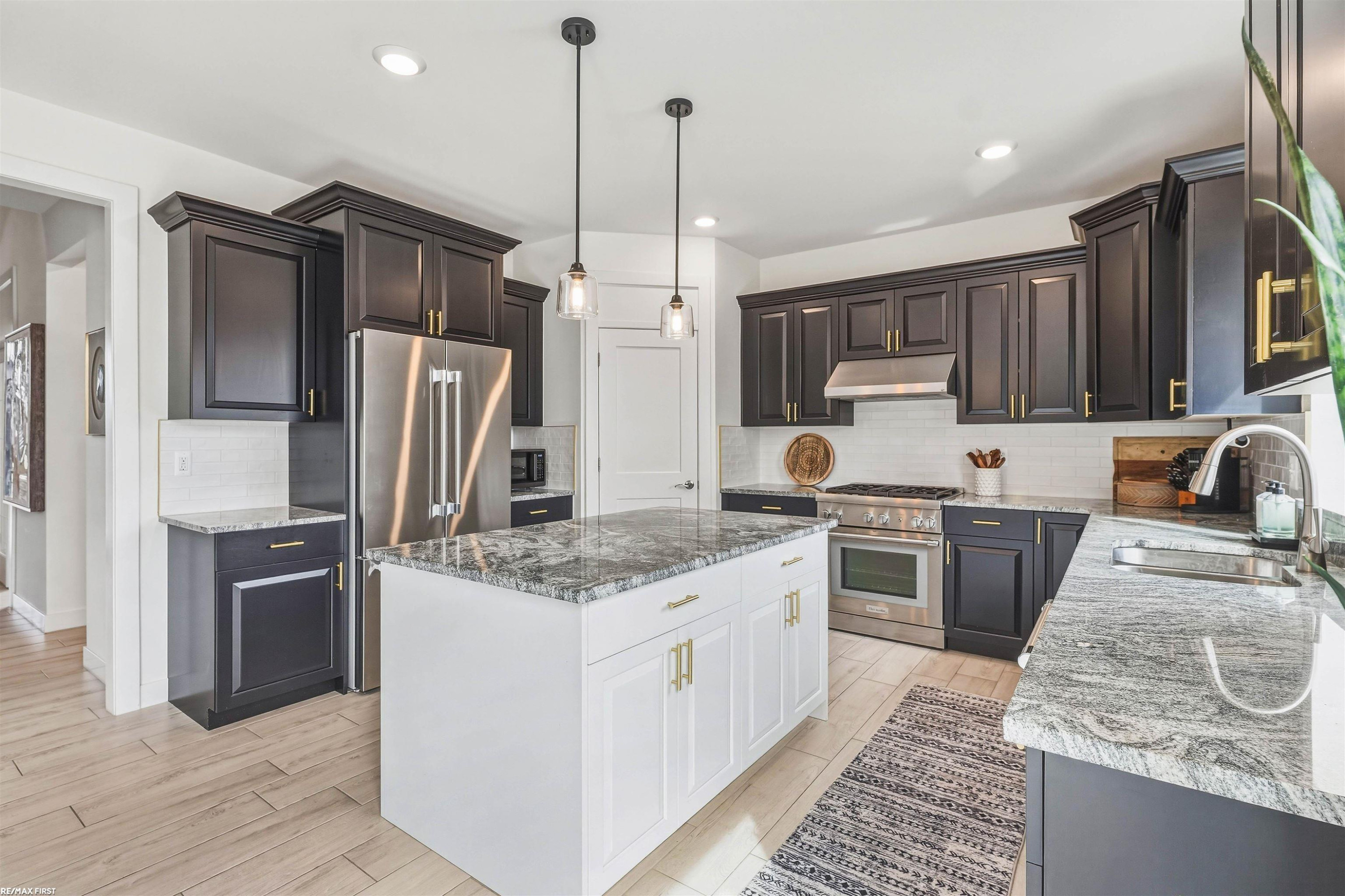 50170 Kapalua Drive, Macomb, MI 48042 — Photo 2