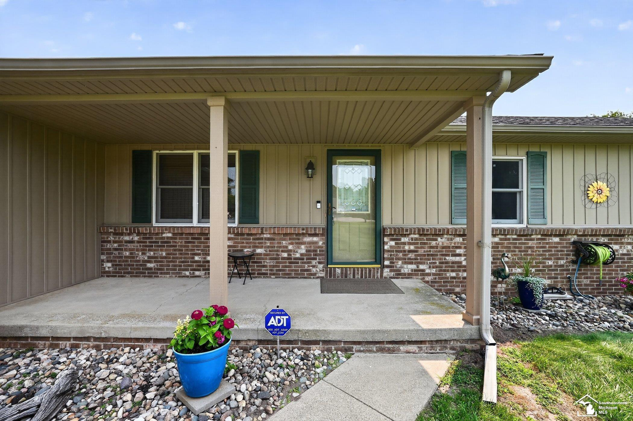 9858 Douglas Road, Temperance, MI — Photo 6