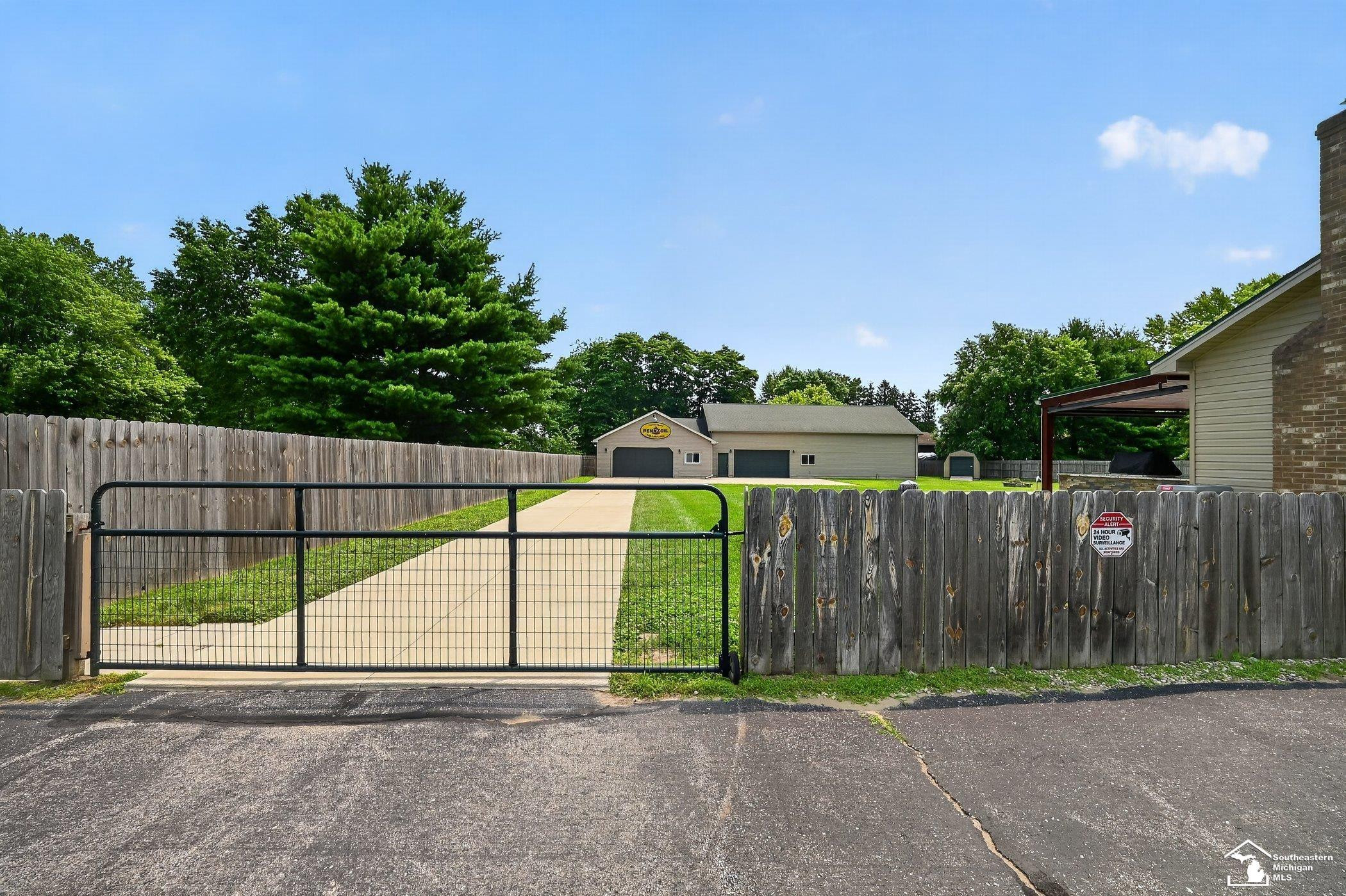 9858 Douglas Road, Temperance, MI — Photo 38