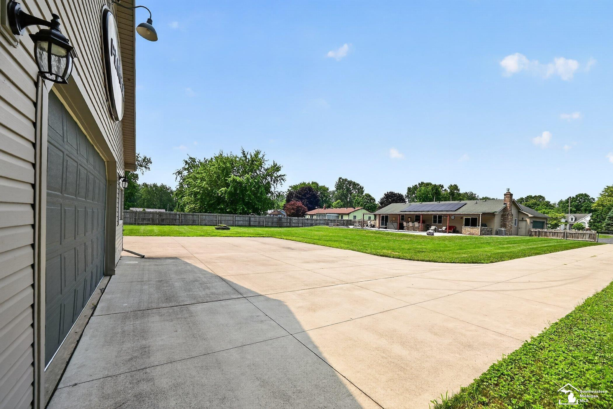 9858 Douglas Road, Temperance, MI — Photo 39