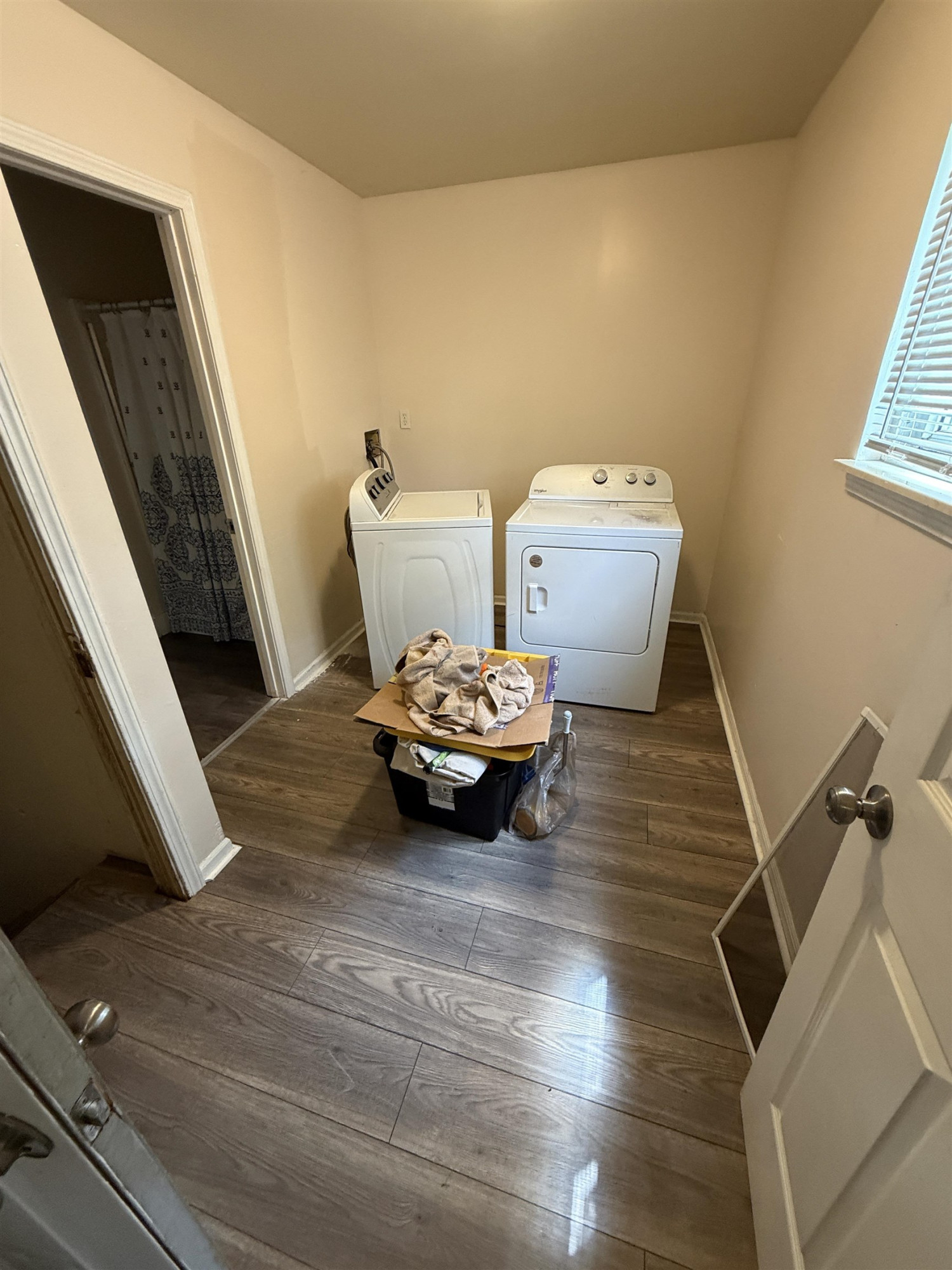 426 Dell Avenue, Flint, MI 48507 — Photo 12