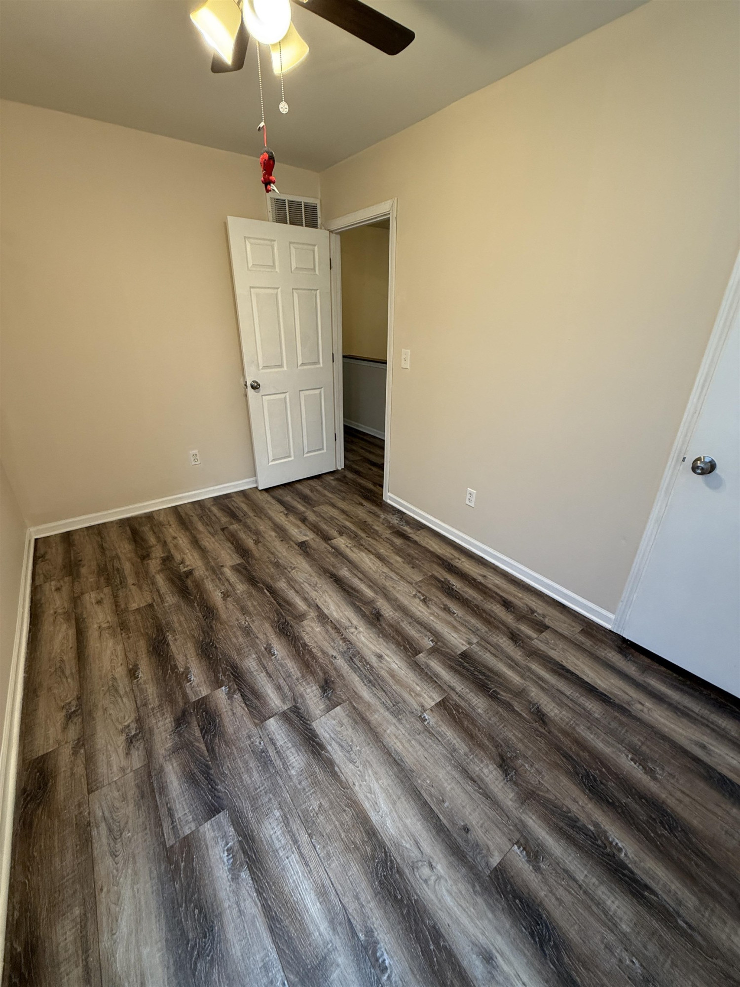 426 Dell Avenue, Flint, MI 48507 — Photo 15