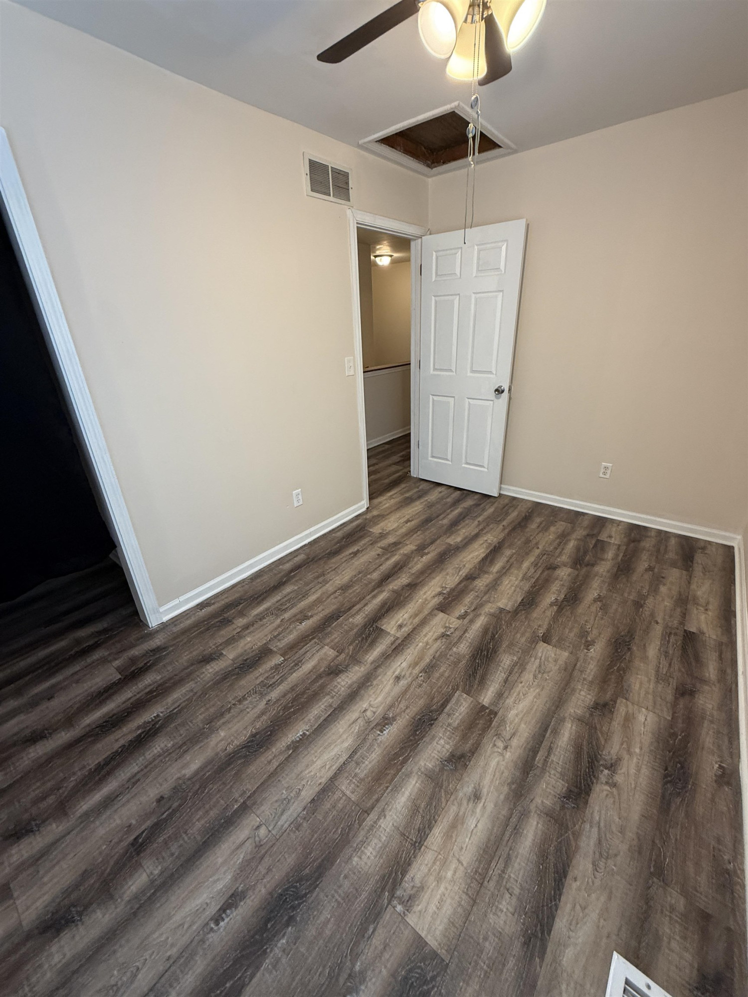 426 Dell Avenue, Flint, MI 48507 — Photo 17