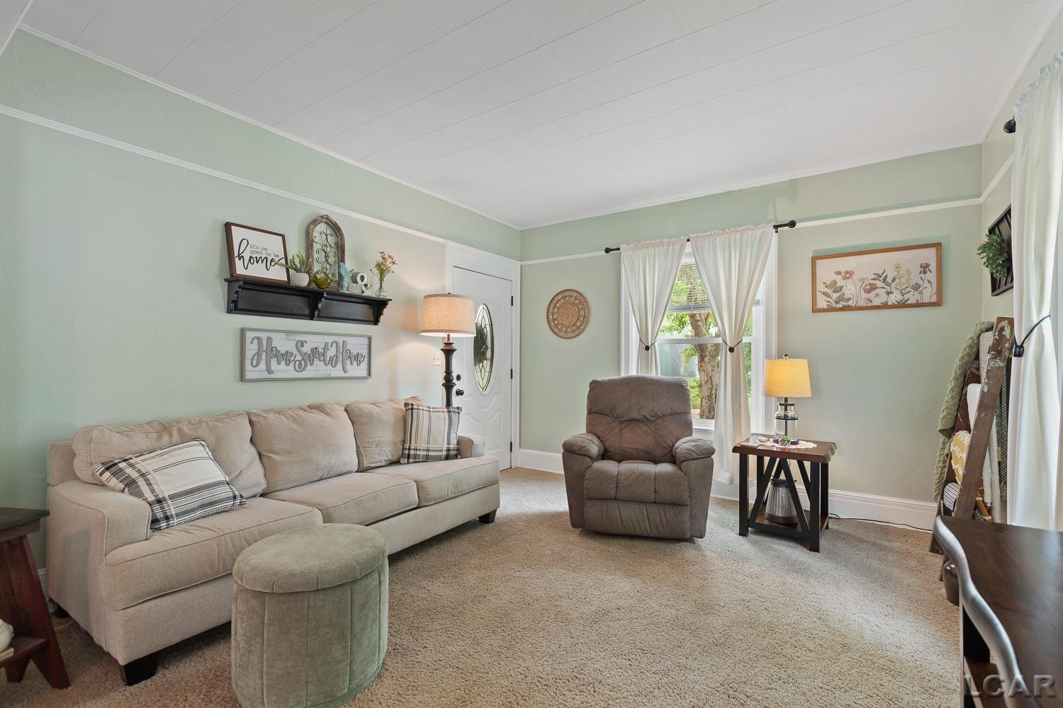 726 Croswell Street, Adrian, MI 49221 — Photo 2