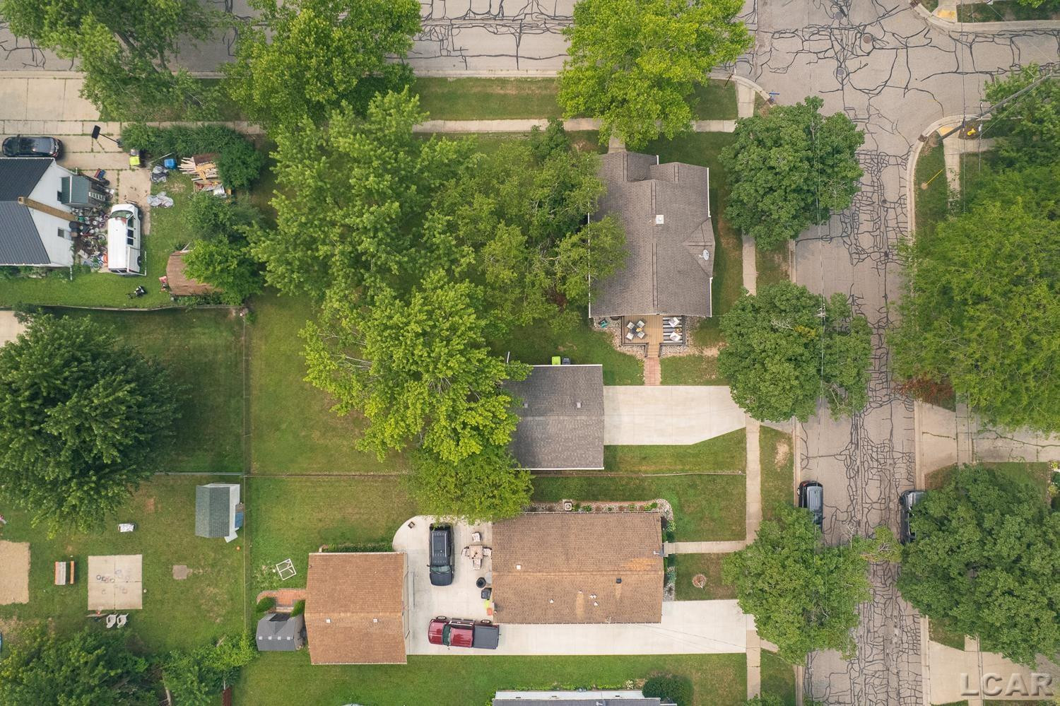 726 Croswell Street, Adrian, MI 49221 — Photo 35