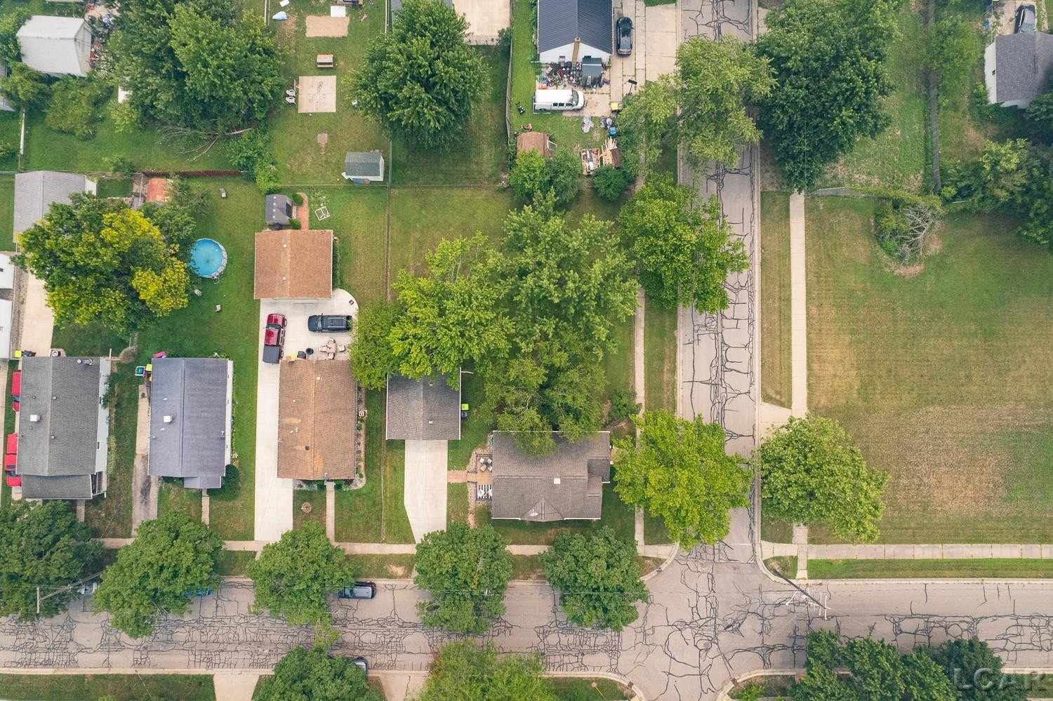 726 Croswell Street, Adrian, MI 49221 — Photo 36