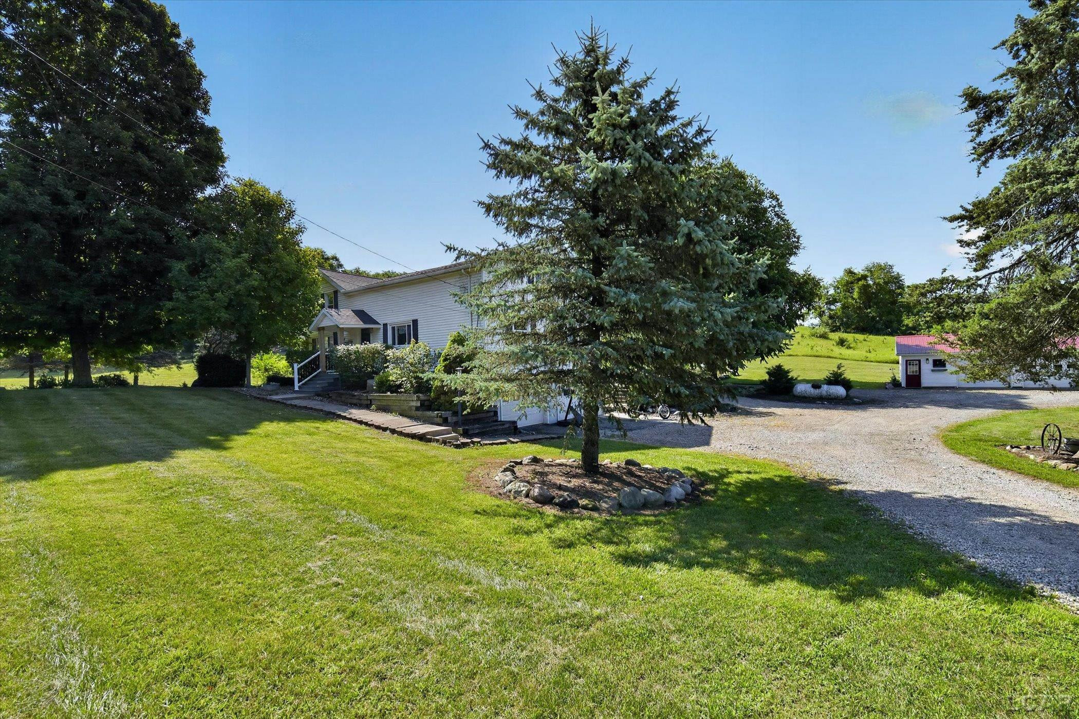 12931 Beecher Road, Hudson, MI 49247 — Photo 4