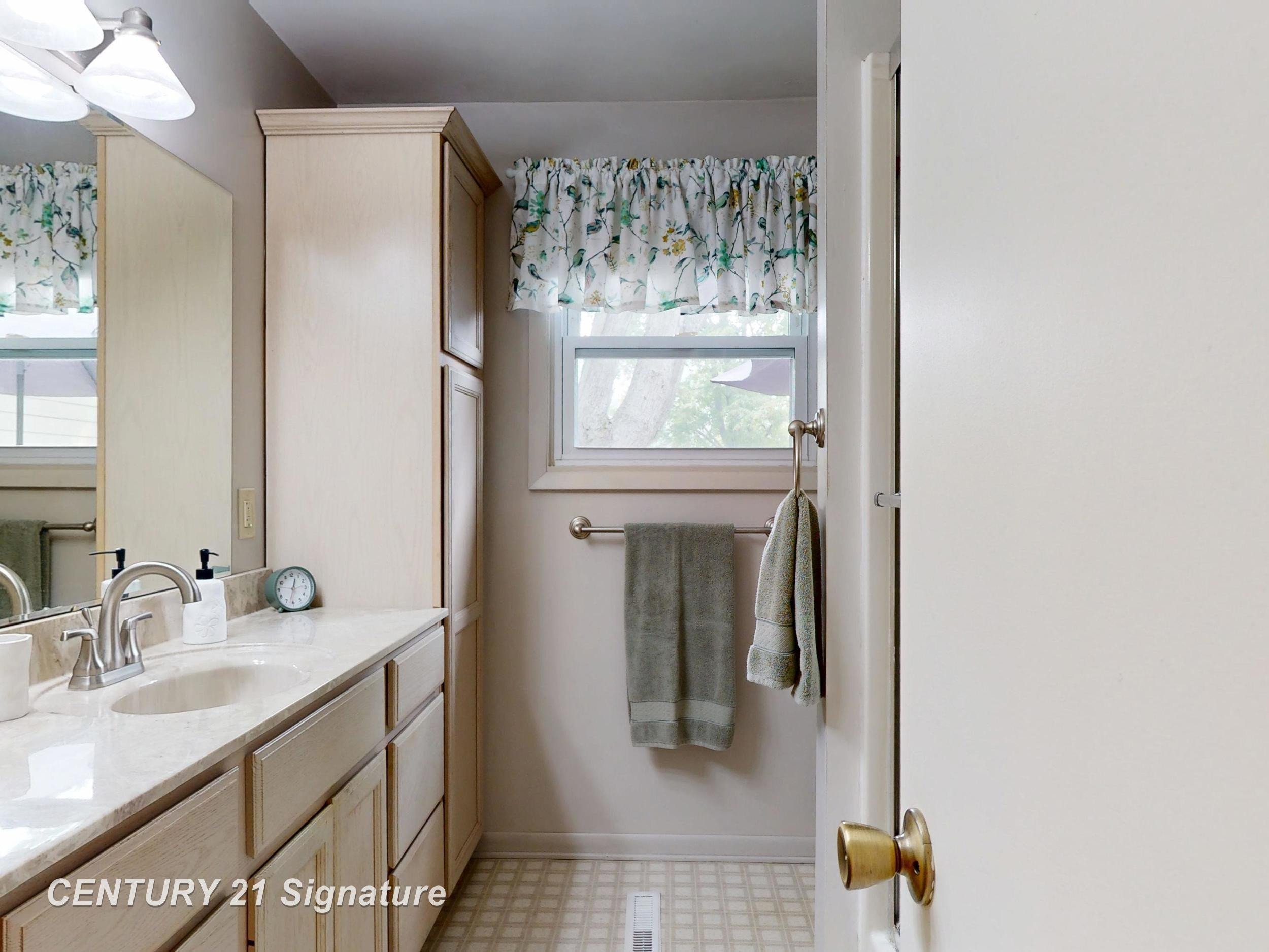 502 Rubelman Drive, Owosso, MI 48867 — Photo 28