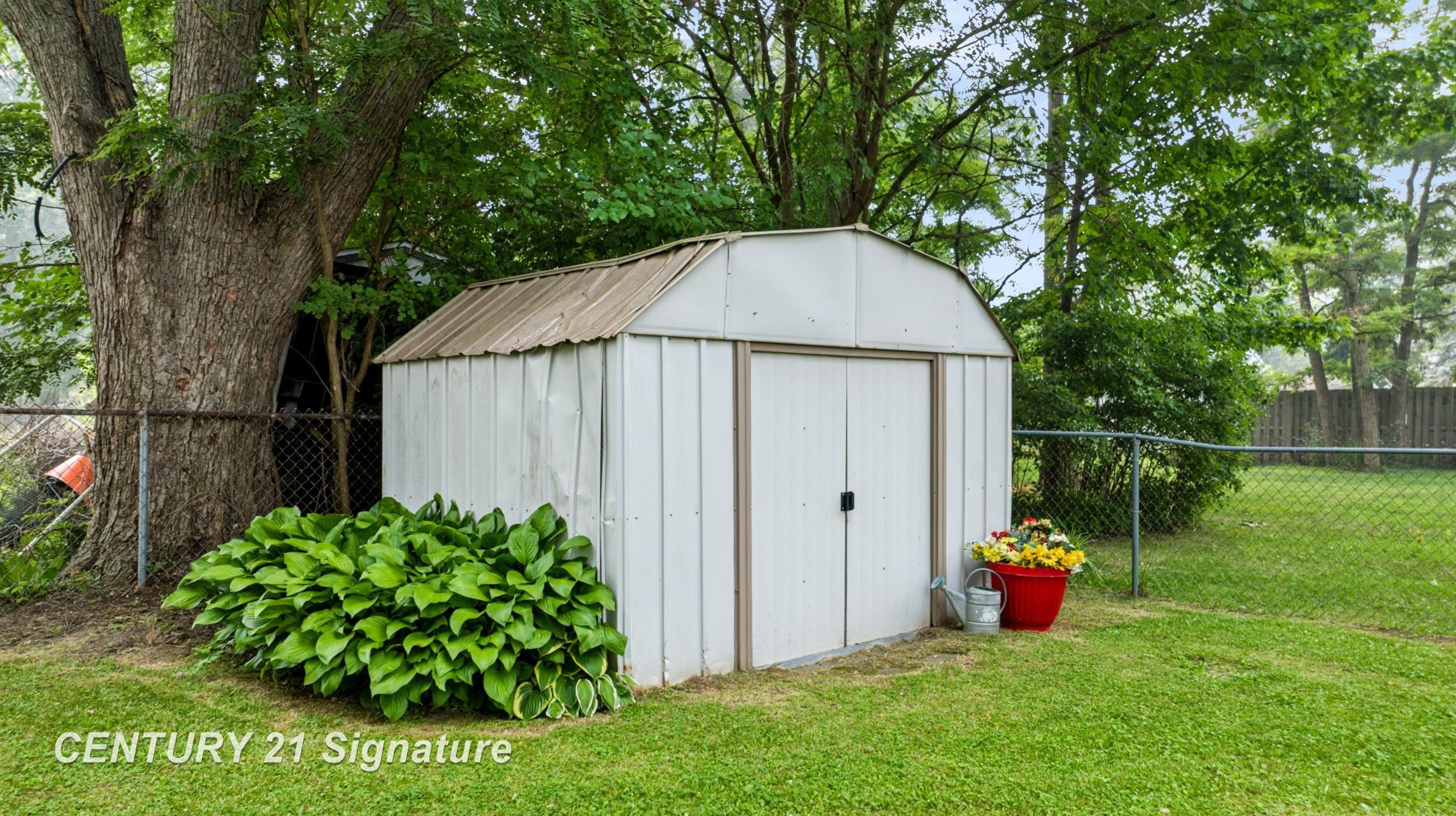 502 Rubelman Drive, Owosso, MI 48867 — Photo 47