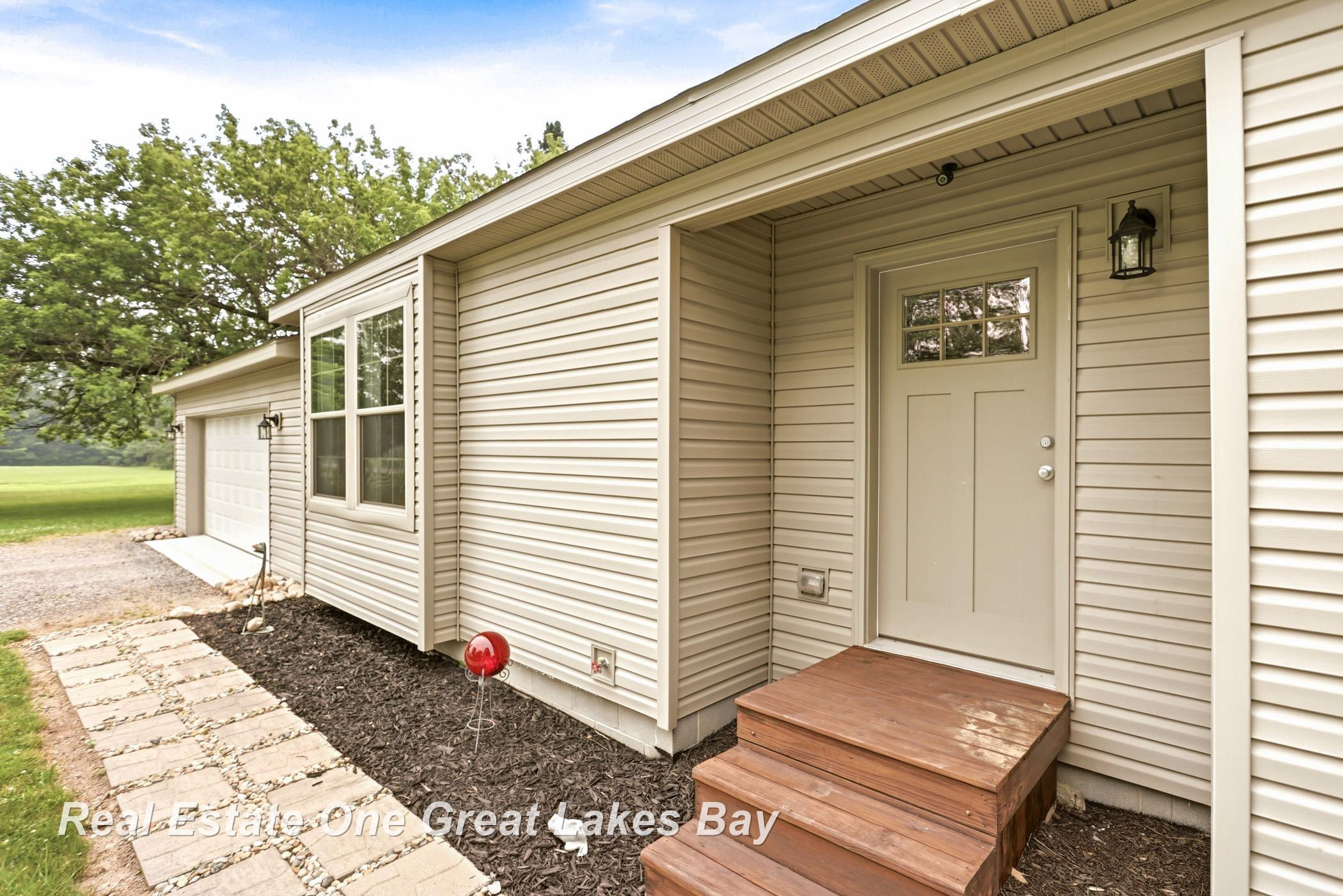 6801 Standish Road, MI 48613 — Photo 3