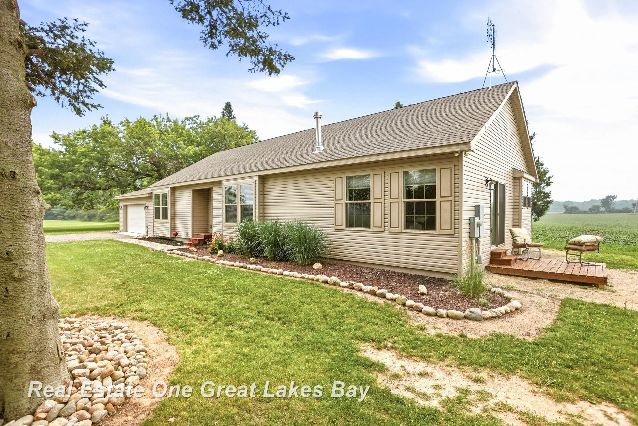 6801 Standish Road, MI 48613 — Photo 5