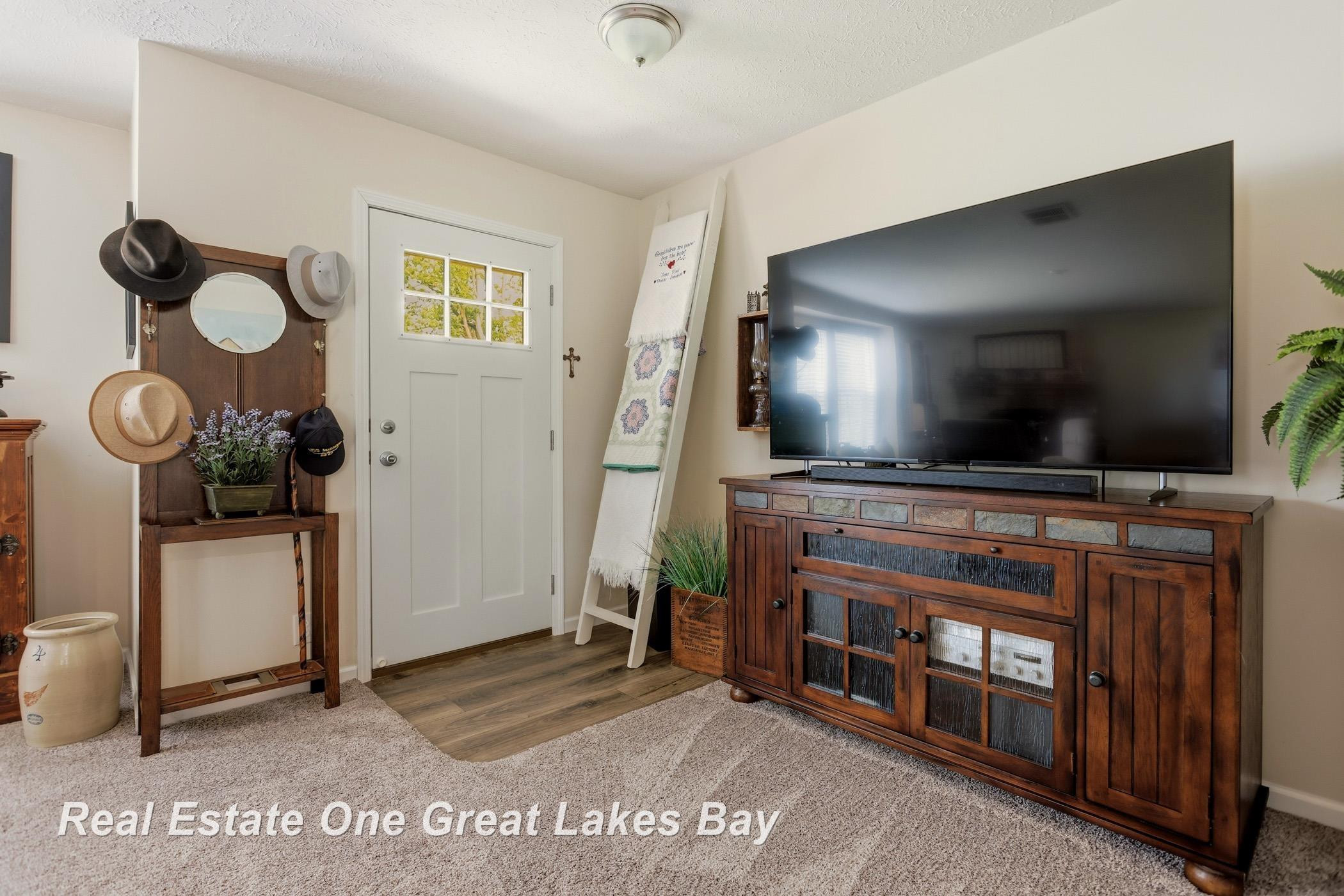 6801 Standish Road, MI 48613 — Photo 7