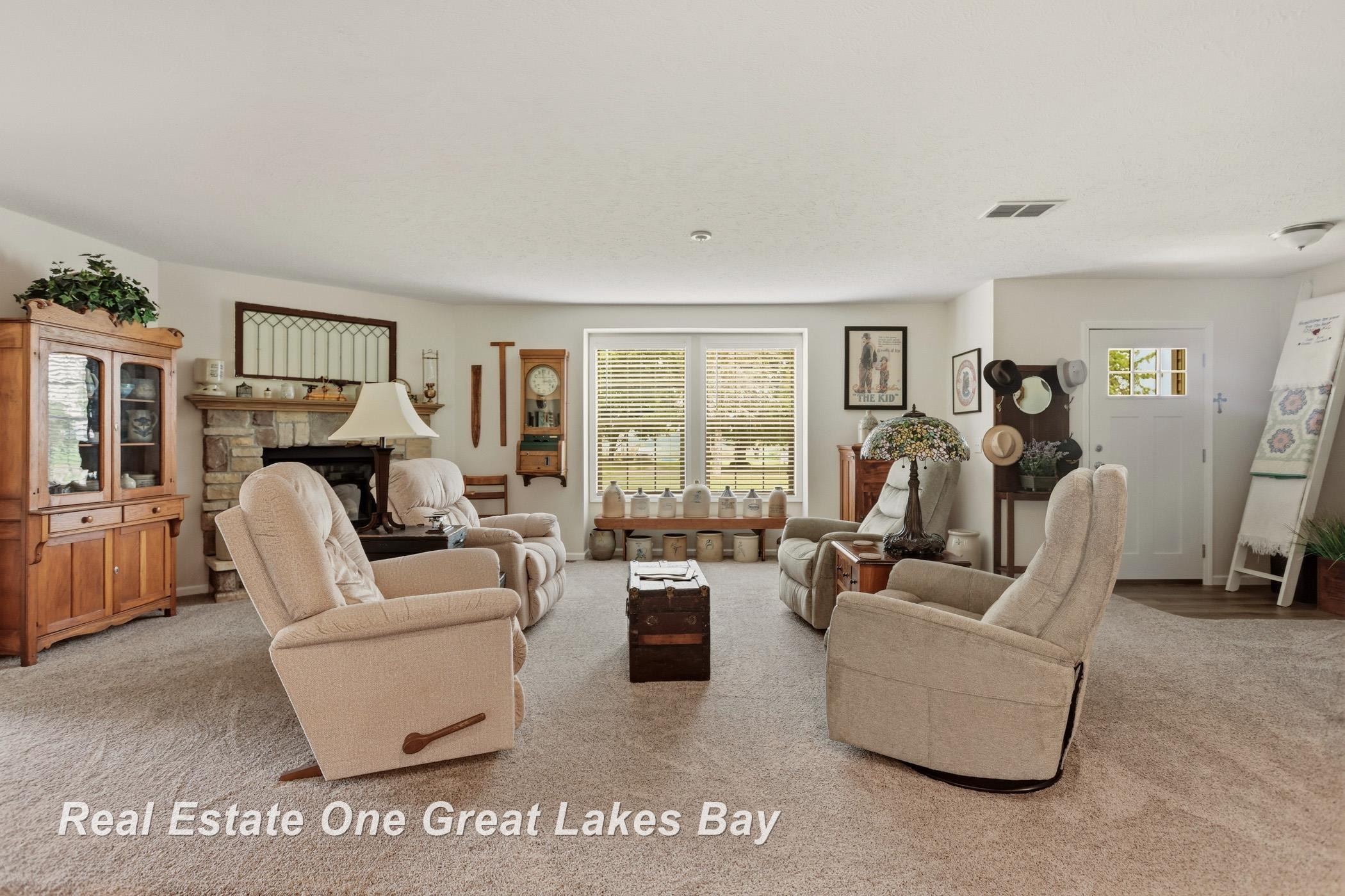 6801 Standish Road, MI 48613 — Photo 8