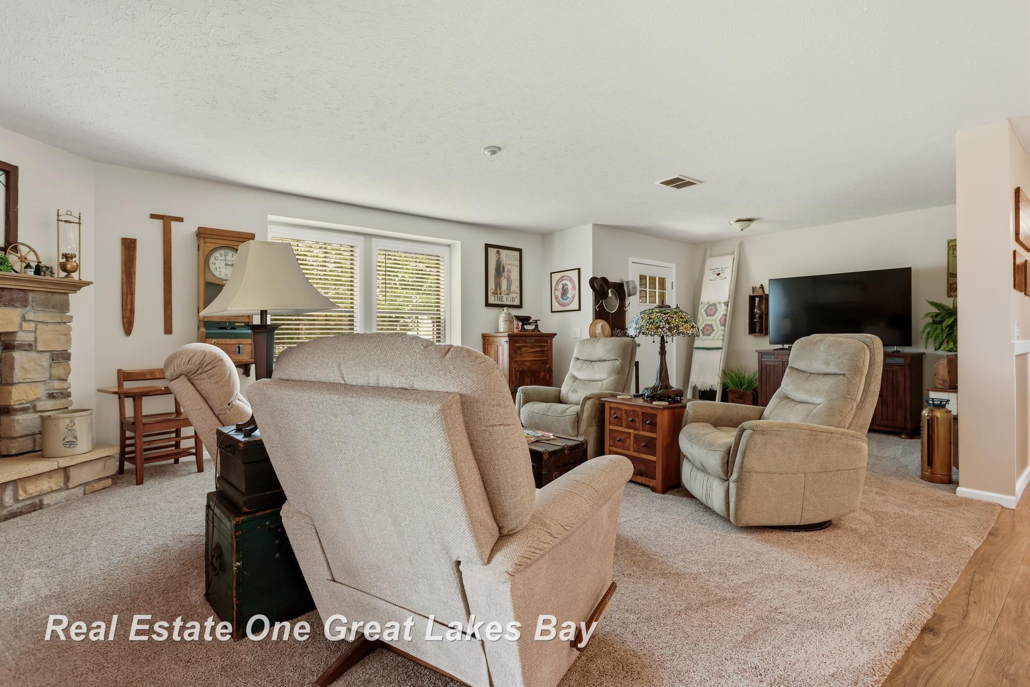 6801 Standish Road, MI 48613 — Photo 11