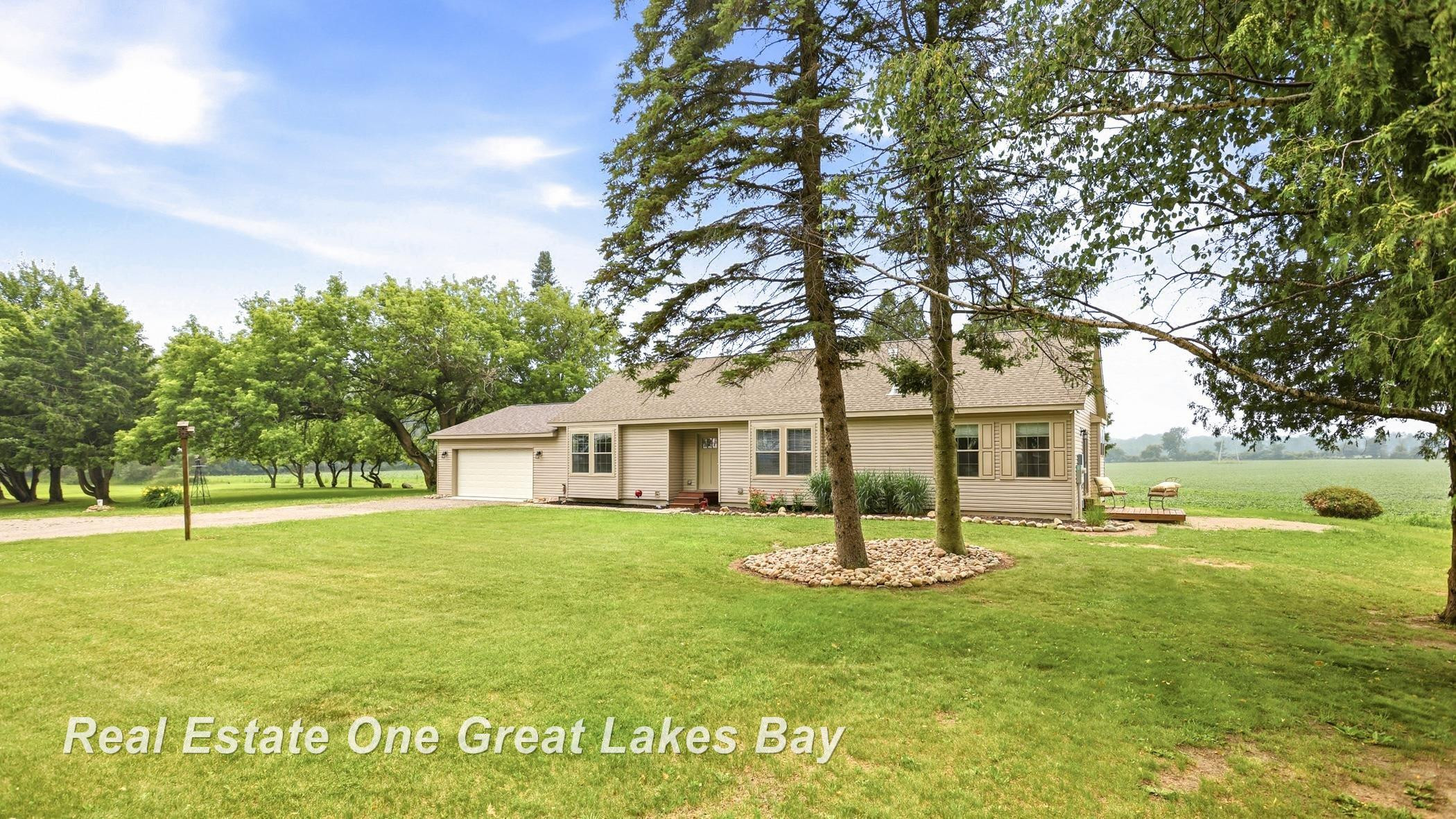 6801 Standish Road, MI 48613 — Photo 23