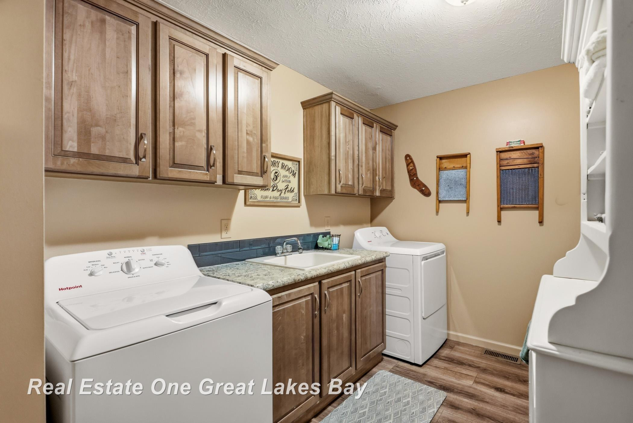 6801 Standish Road, MI 48613 — Photo 40