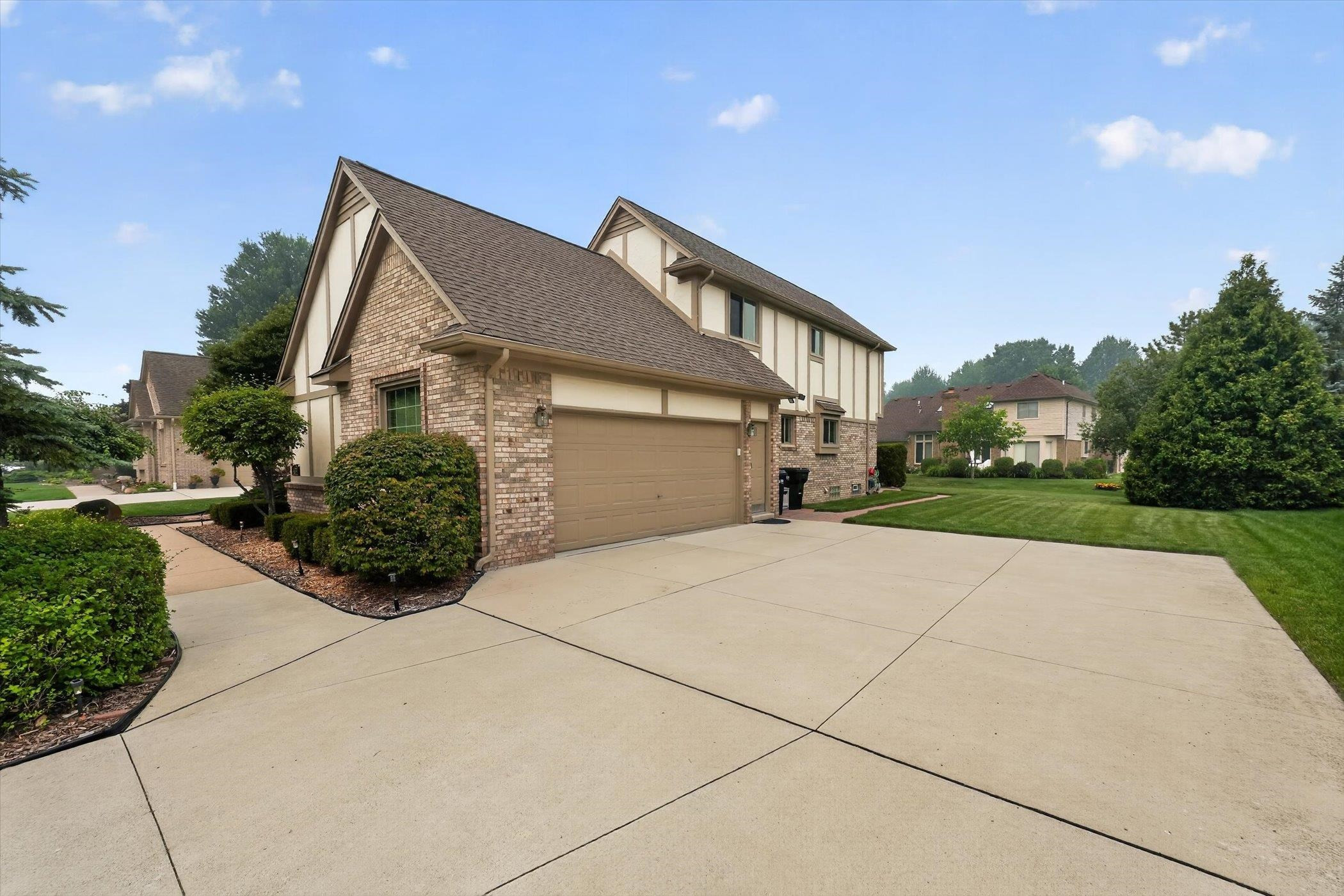 4379 Chablis Drive, Sterling Heights, MI 48314 — Photo 5