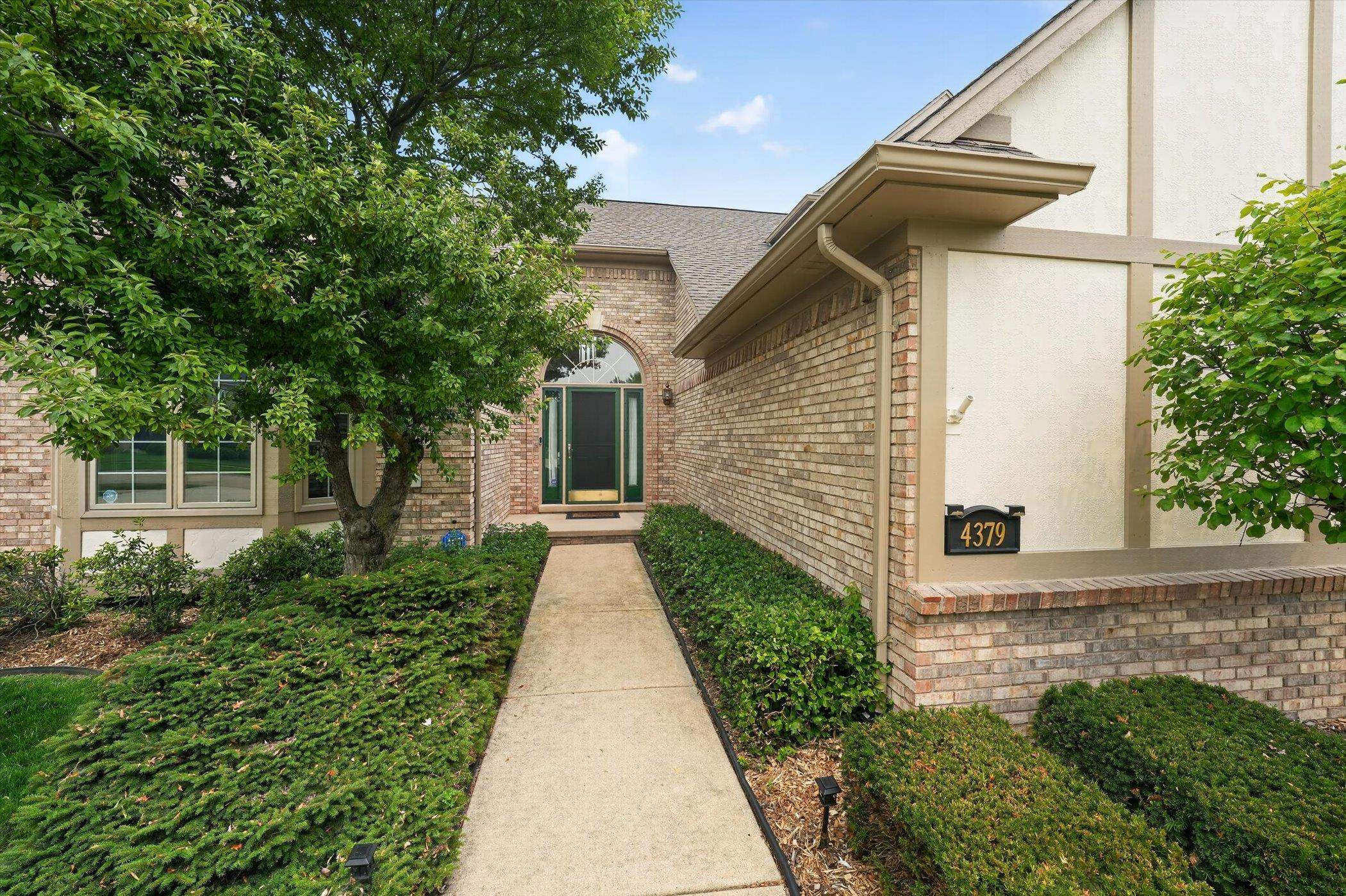 4379 Chablis Drive, Sterling Heights, MI 48314 — Photo 6