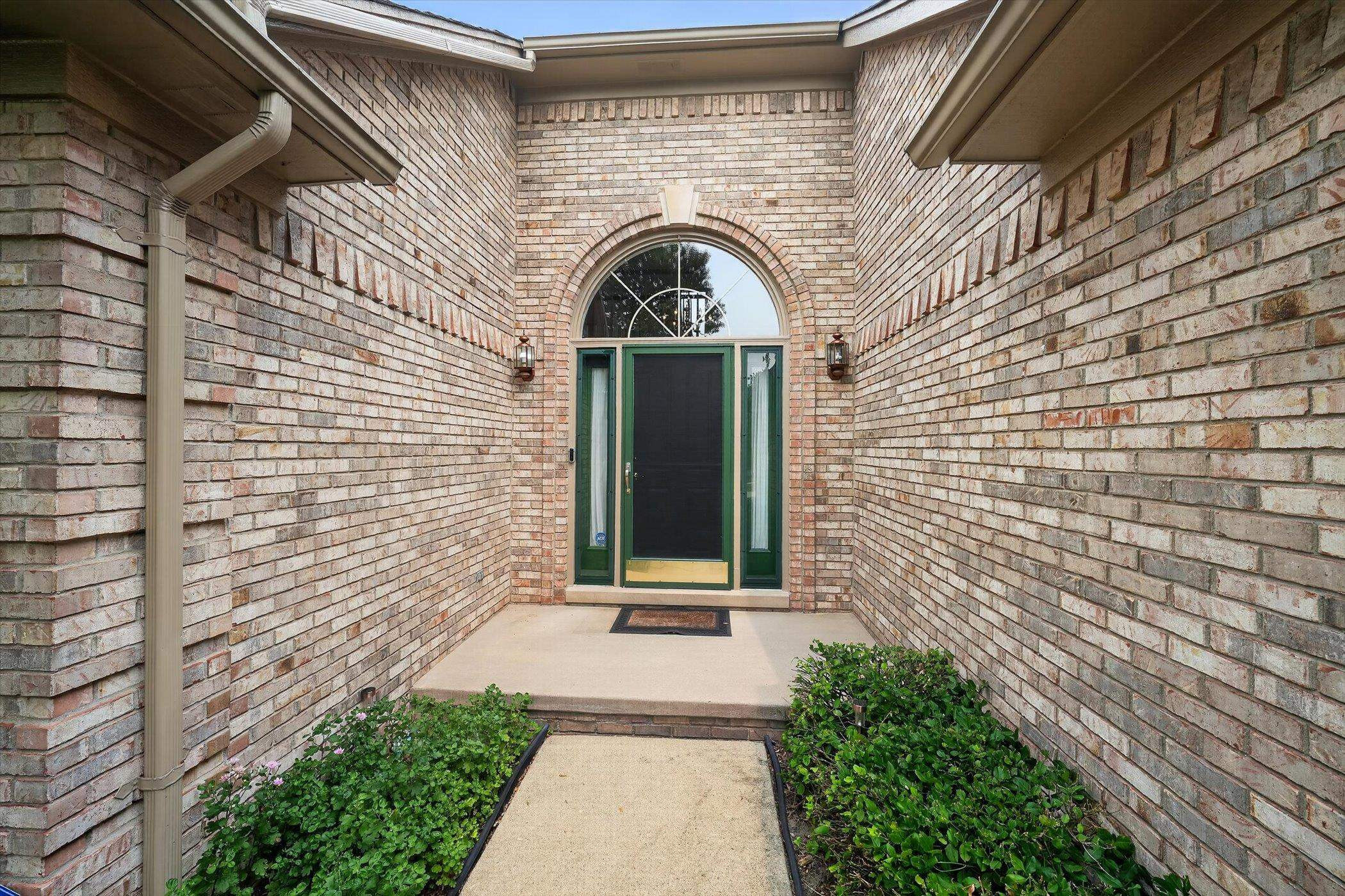 4379 Chablis Drive, Sterling Heights, MI 48314 — Photo 7