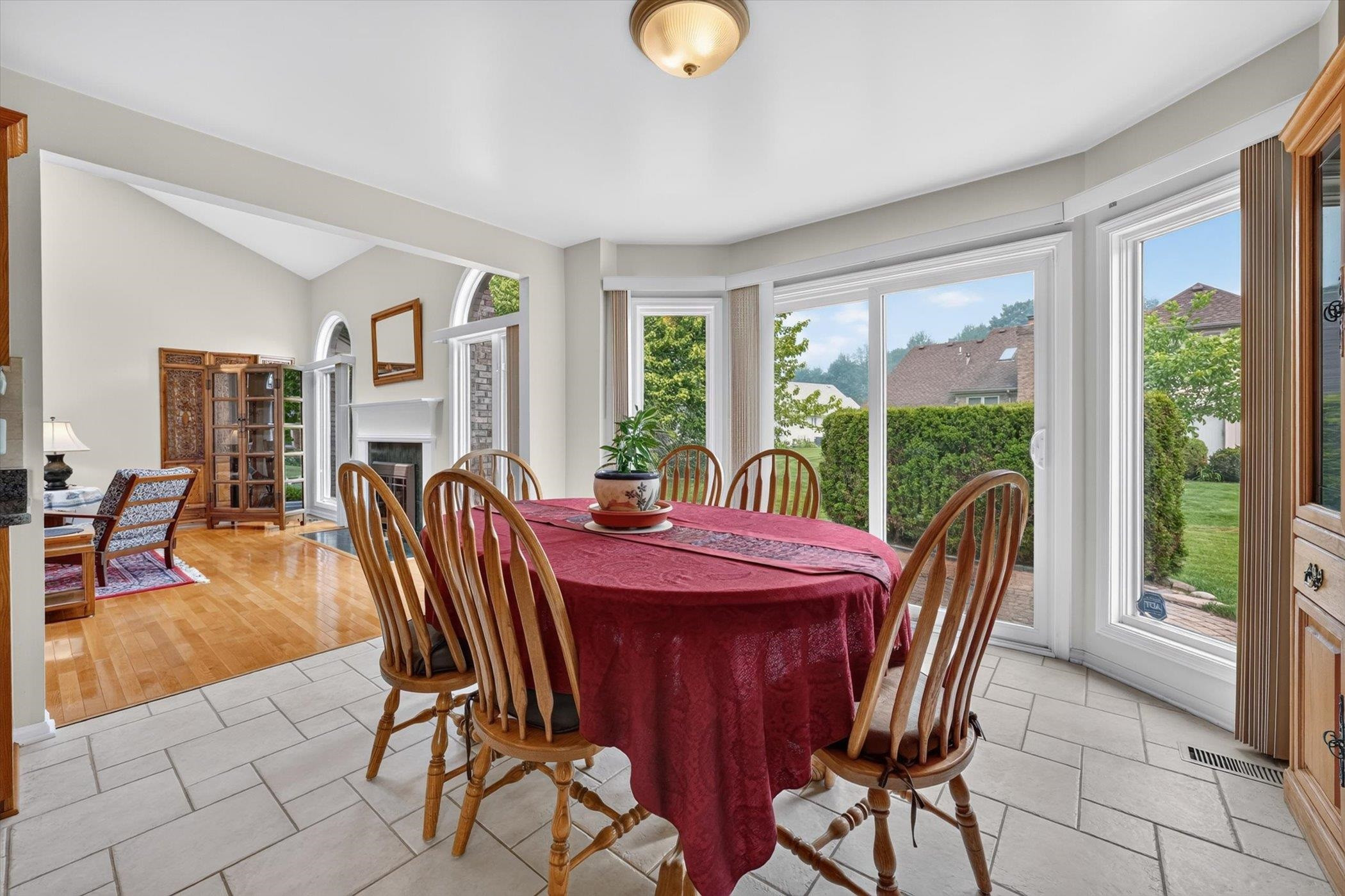 4379 Chablis Drive, Sterling Heights, MI 48314 — Photo 17