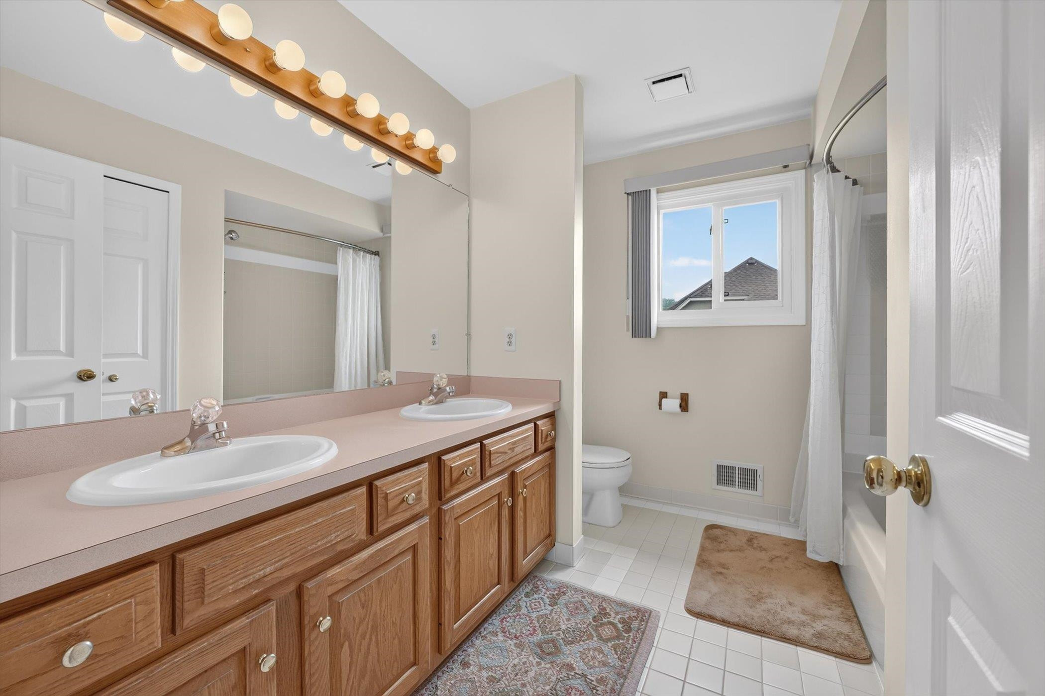 4379 Chablis Drive, Sterling Heights, MI 48314 — Photo 33