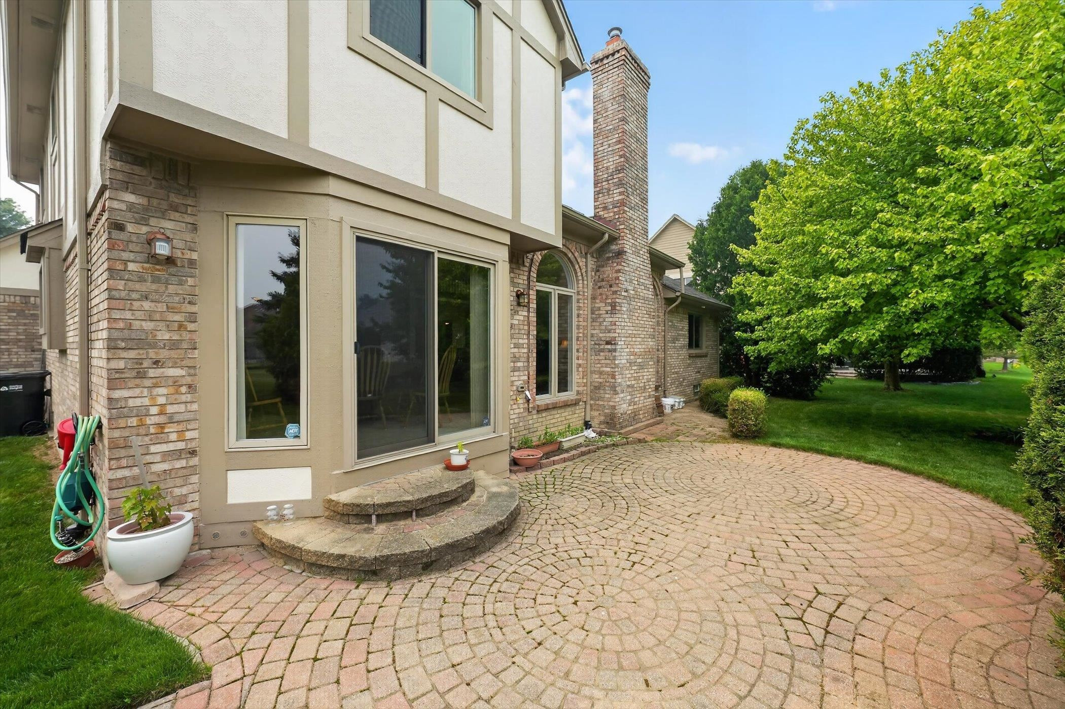 4379 Chablis Drive, Sterling Heights, MI 48314 — Photo 46