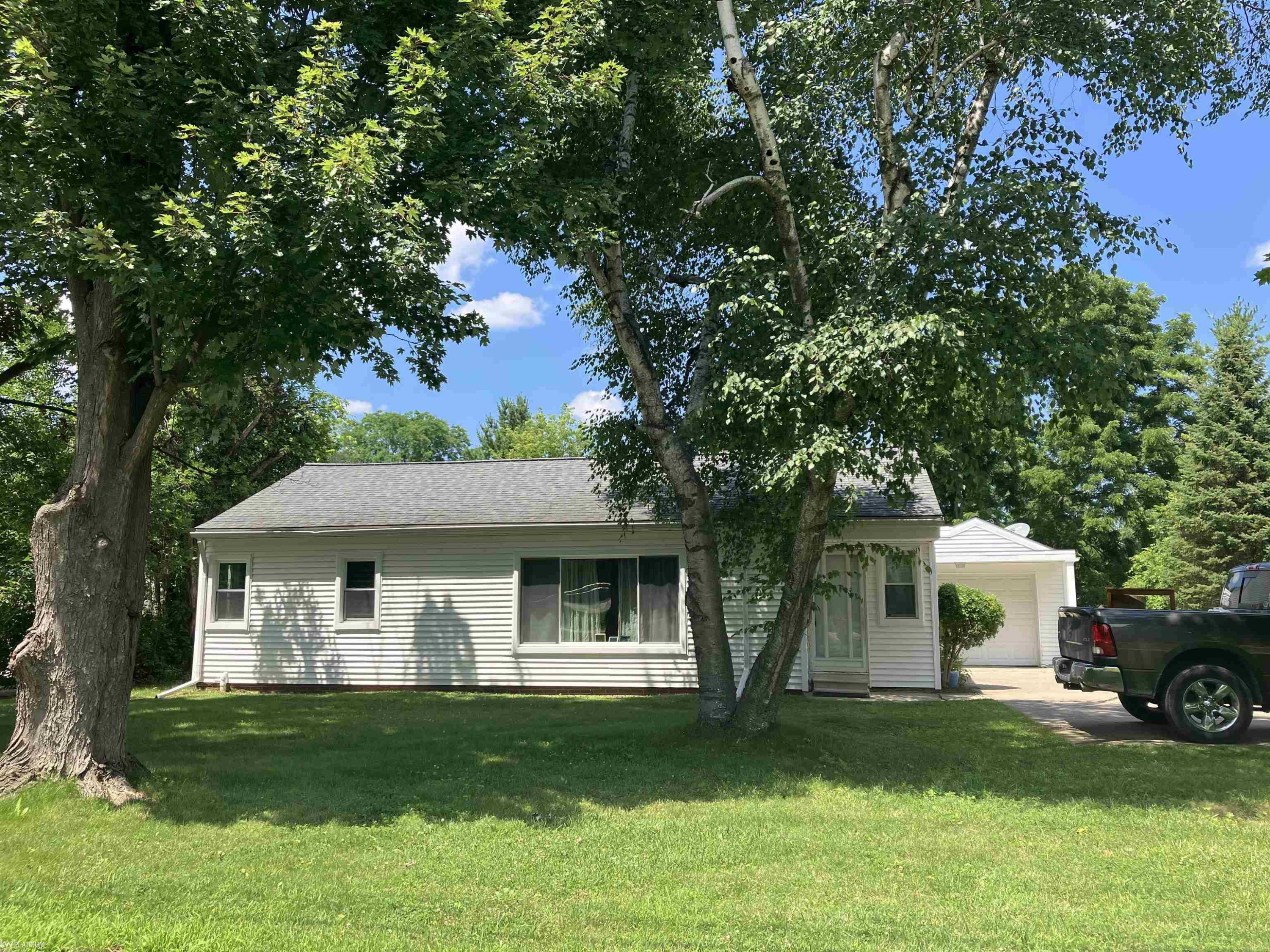 8915 21 Mile Road, Shelby Twp, MI 48317