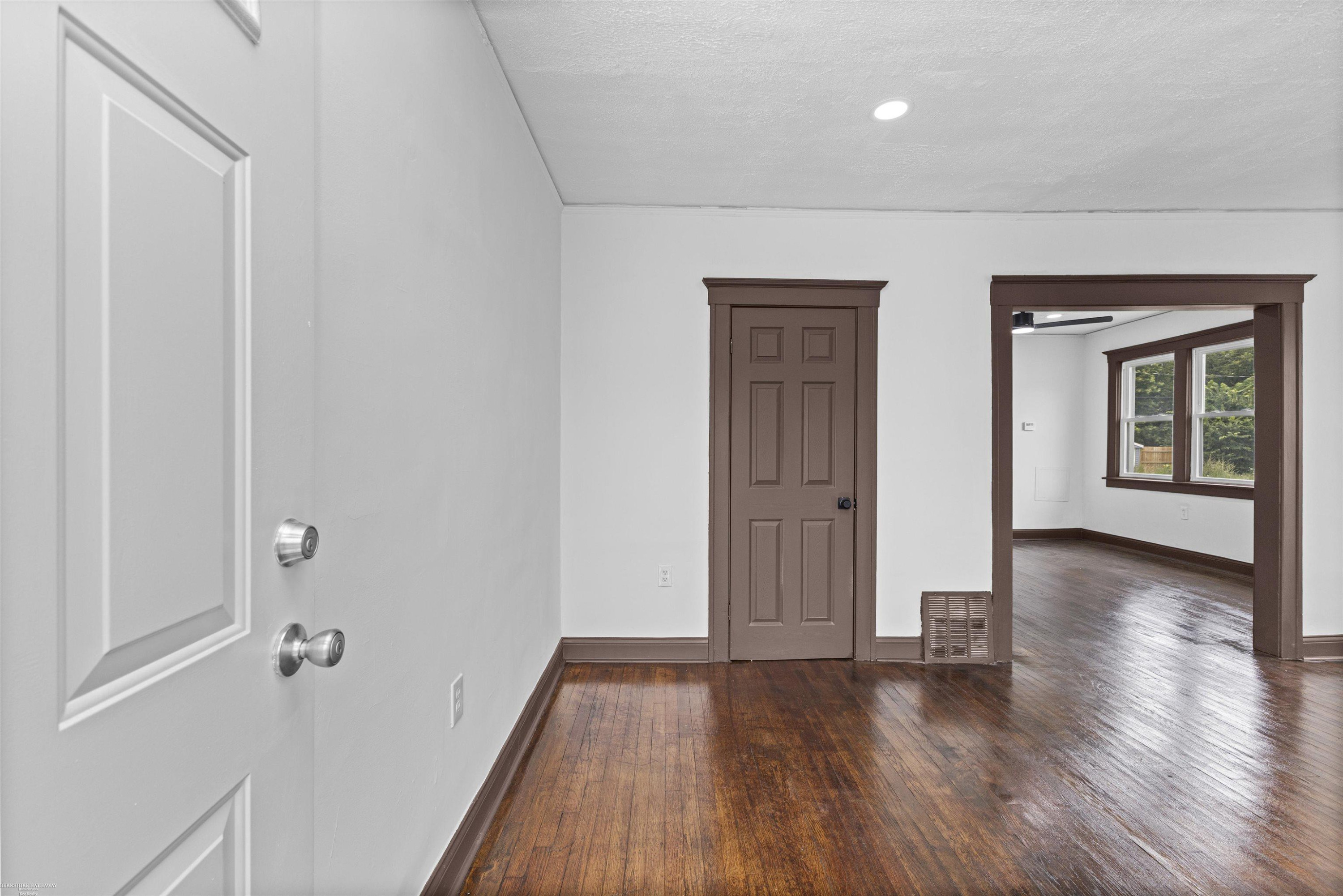 5392 Seebaldt Street, Detroit, MI 48204 — Photo 4