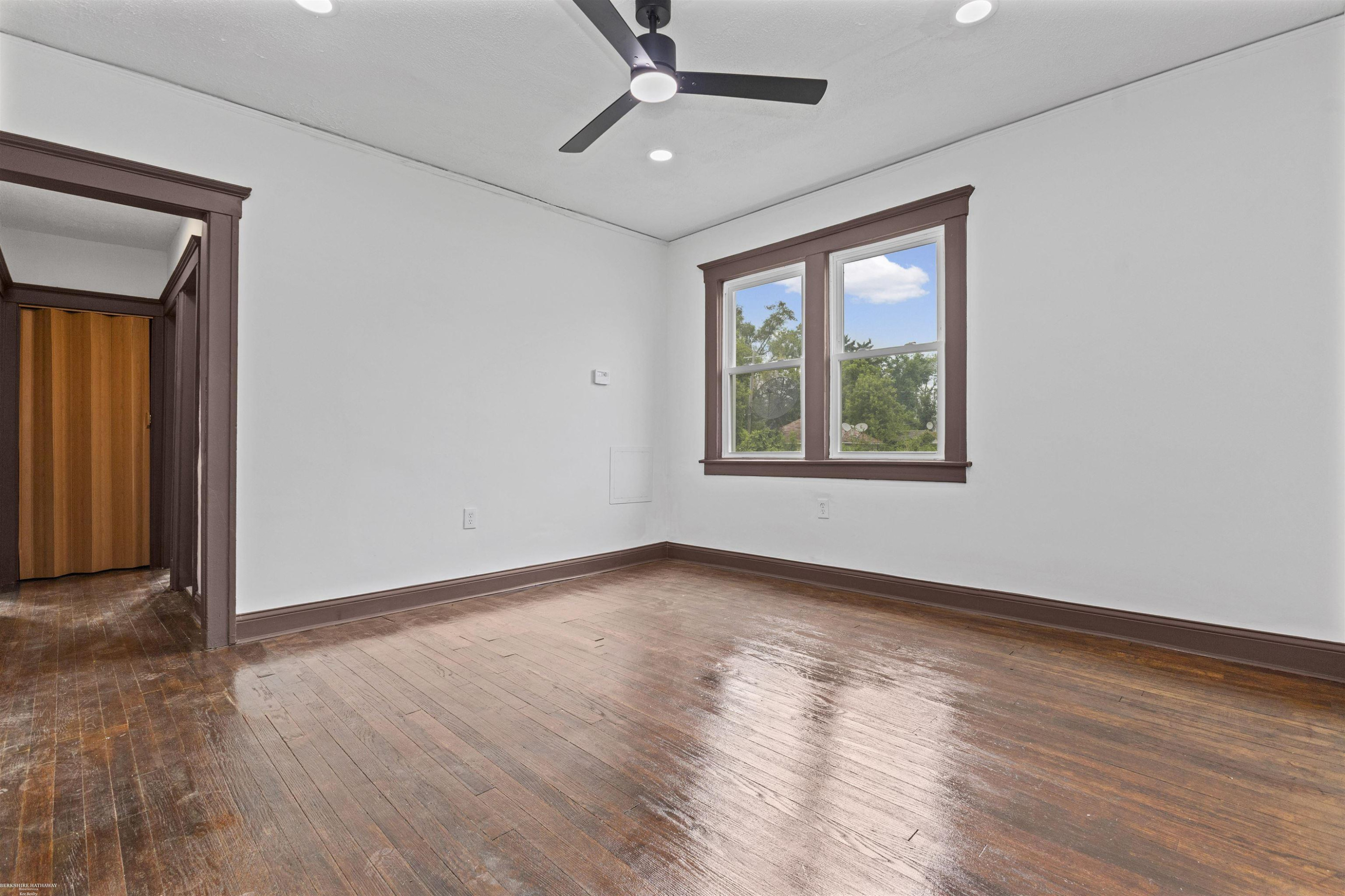 5392 Seebaldt Street, Detroit, MI 48204 — Photo 9