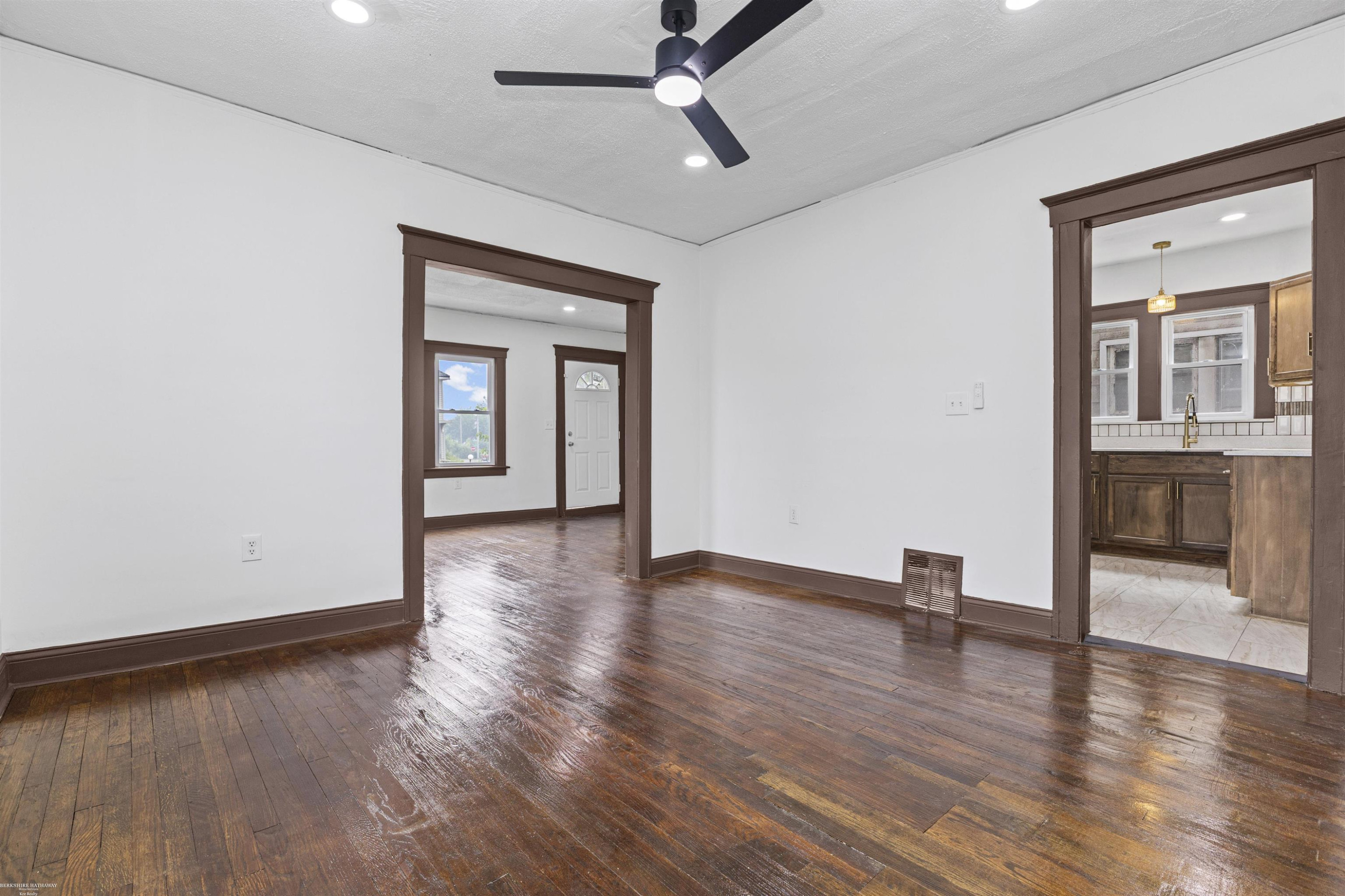 5392 Seebaldt Street, Detroit, MI 48204 — Photo 11