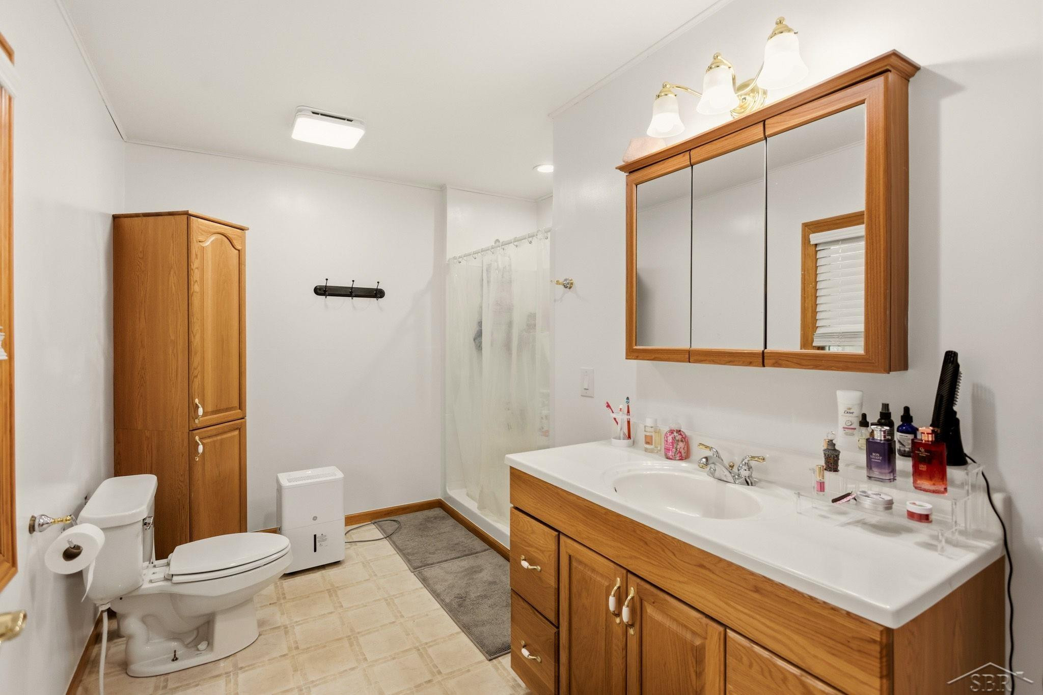 4060 Diceglie Court, MI 48604 — Photo 16