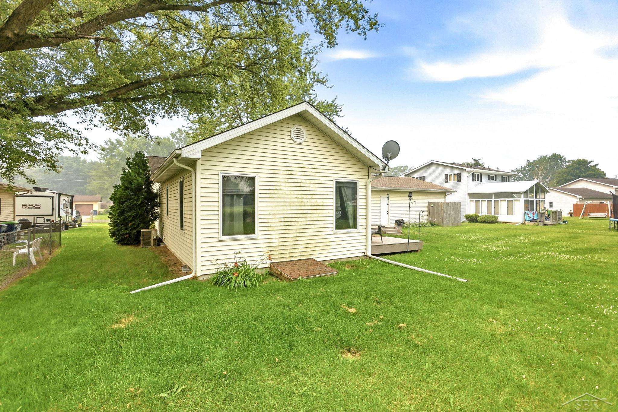 4060 Diceglie Court, MI 48604 — Photo 21